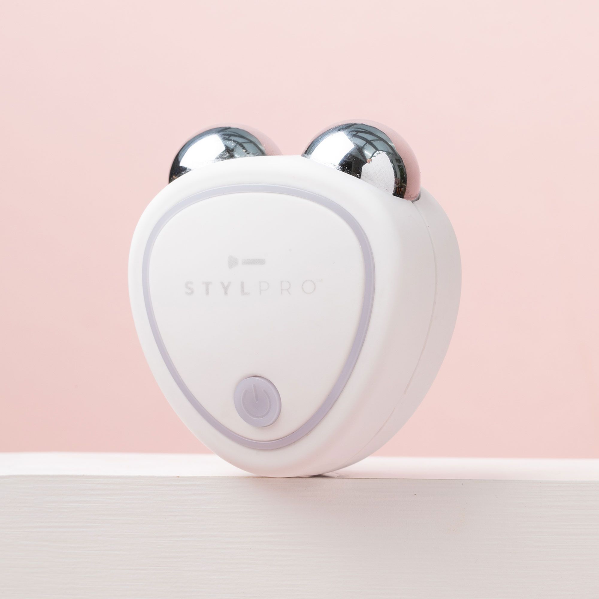 StylPro
Mini Microcurrent
dispositivo
per la cura del viso