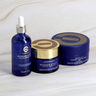 Elizabeth Grant
Crema viso (100ml),
esfloliante liquido
(90ml) e pads (30pz)