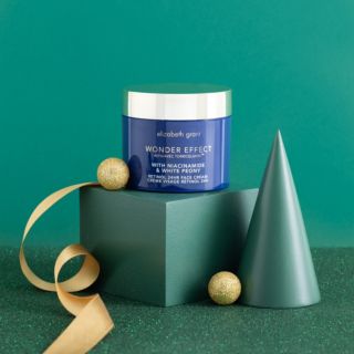 Elizabeth Grant
Wonder Effect
Advanced Retinol 24HR
Crema viso (200 ml)
