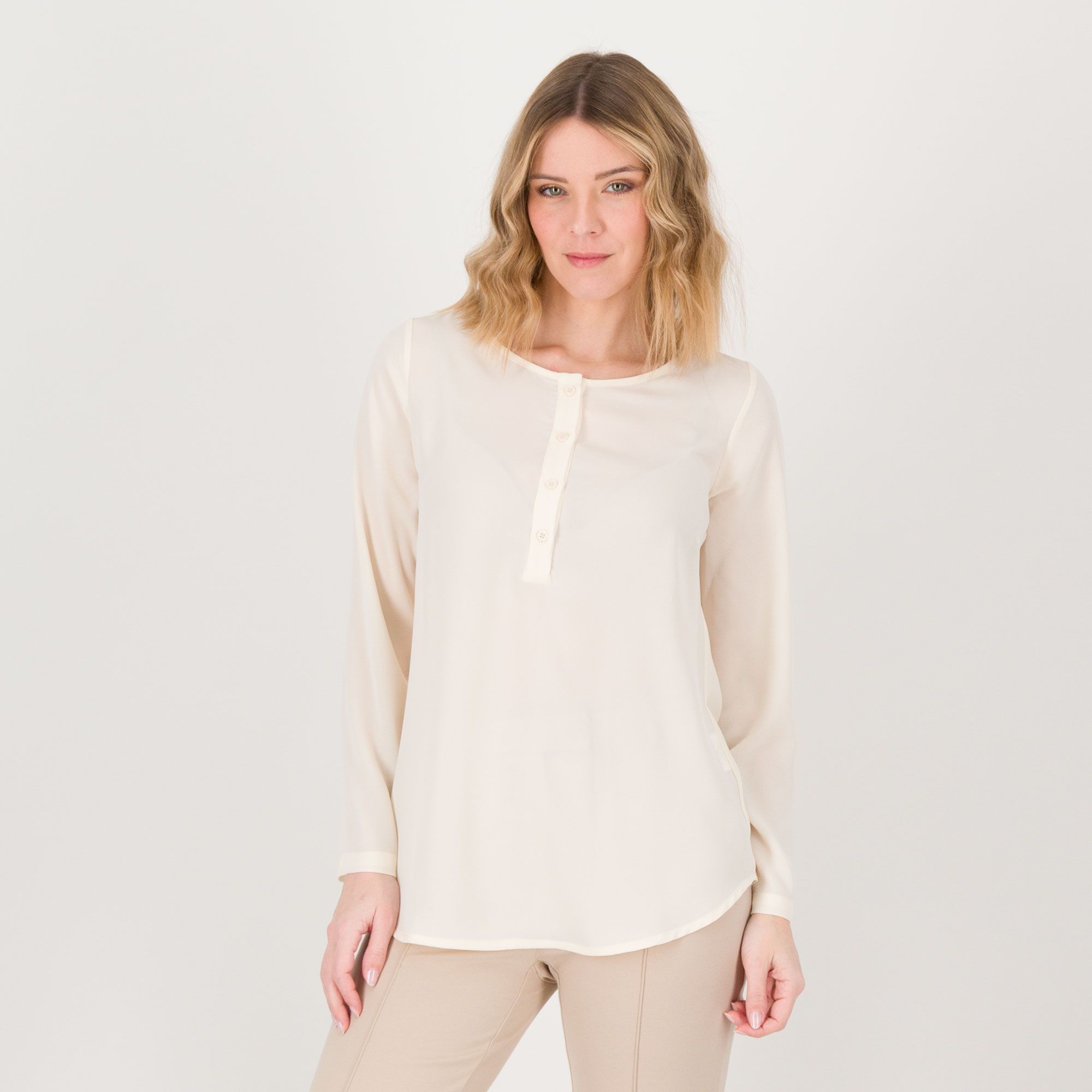 Caterina Lancini Blusa serafino in doppia georgette con scollo tondo