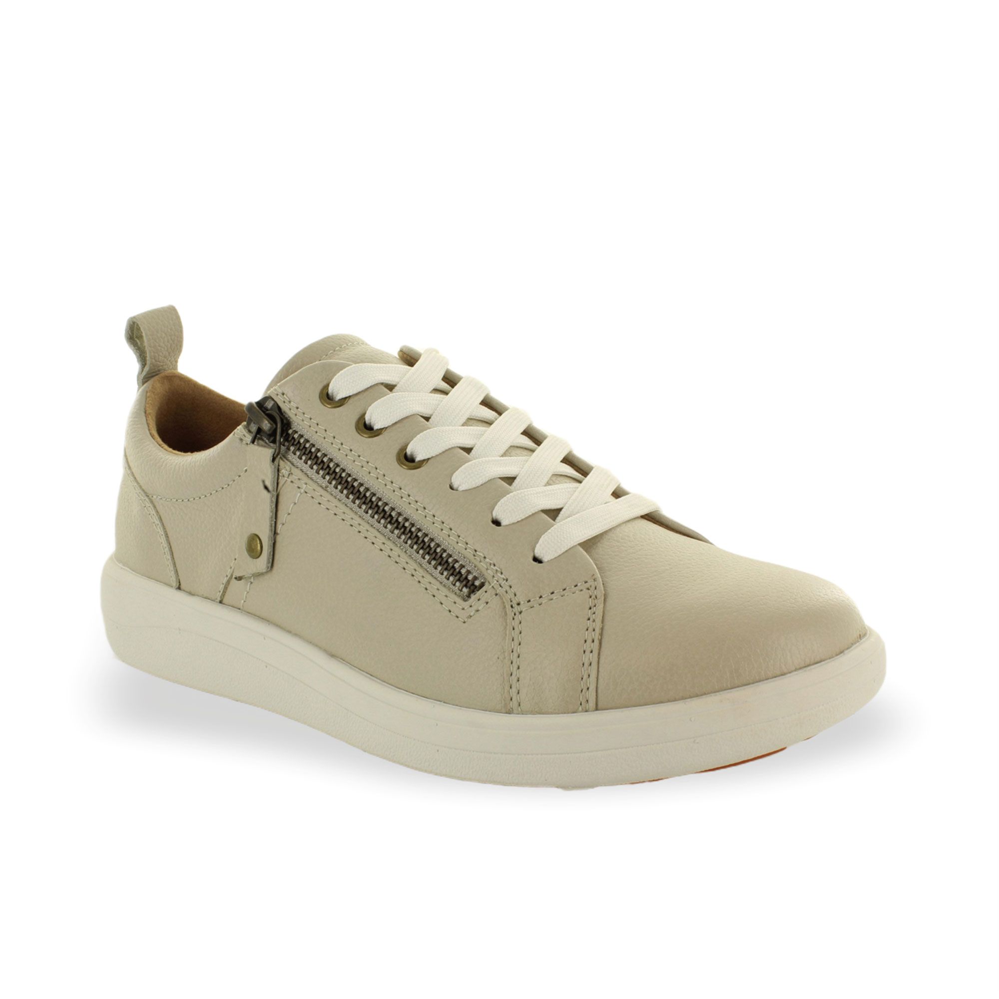 Strive Footwear
Sneaker in pelle
con zip esterna
e suola 3,5 cm