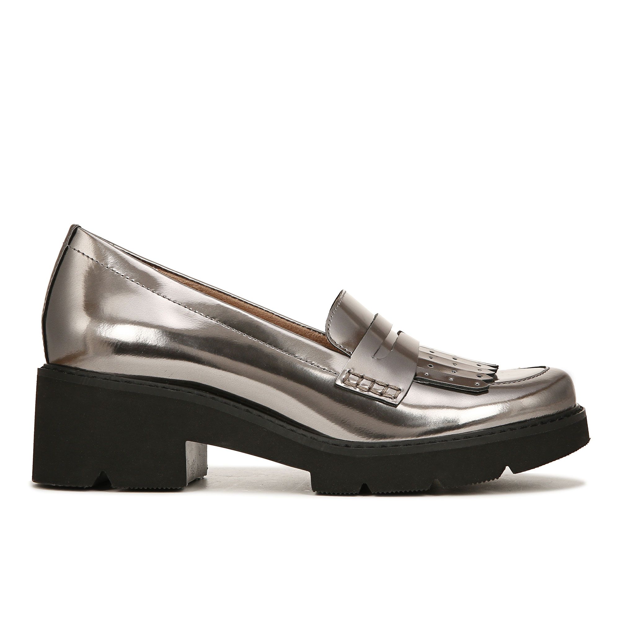 Naturalizer
Mocassini in pelle
metallizzata con
frange traforate