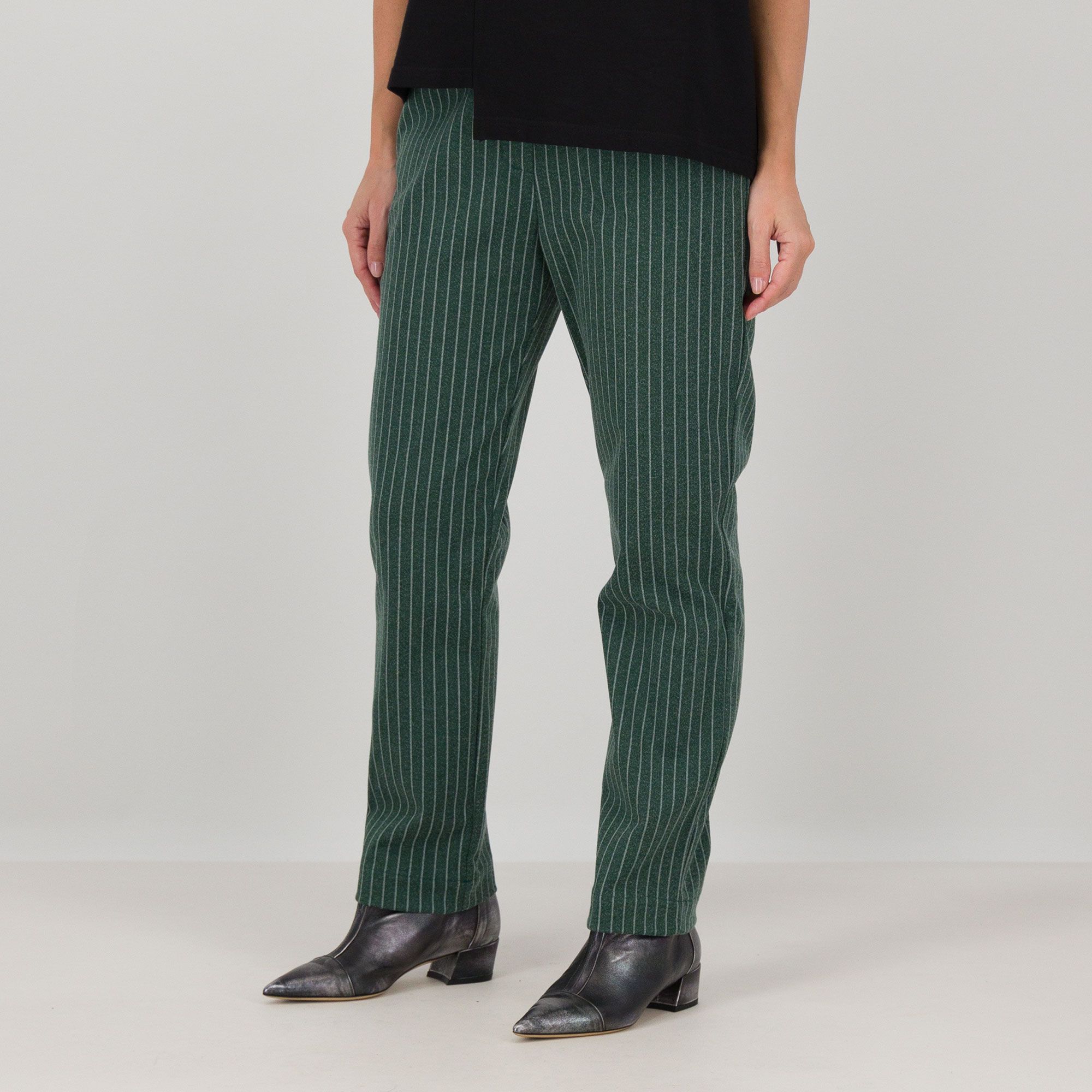 Studio 19
Pantaloni in jersey
gessato effetto felpa
con tasche