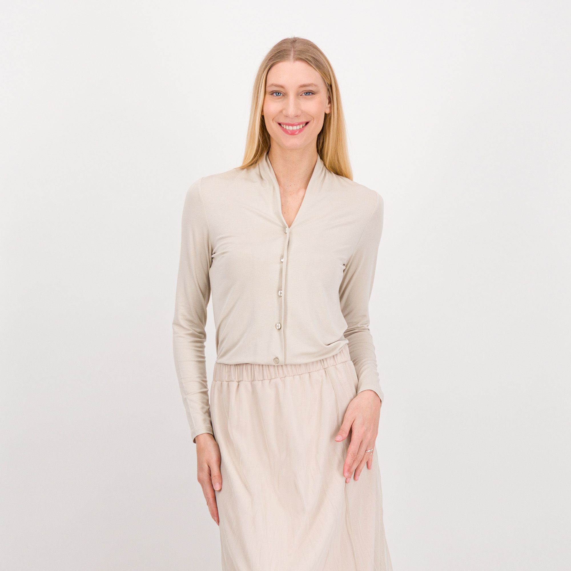 Caterina Lancini
Camicia in jersey
di viscosa con
scollo a V
