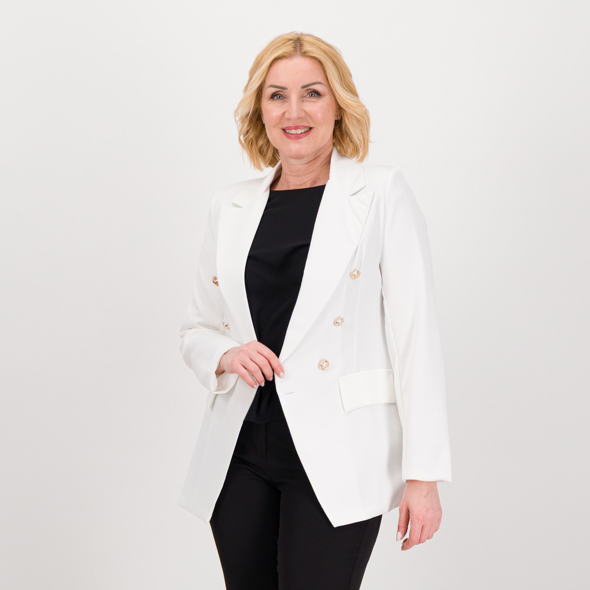 Stefano Ghilardi
Blazer aderente
doppiopetto
con tigre in perline