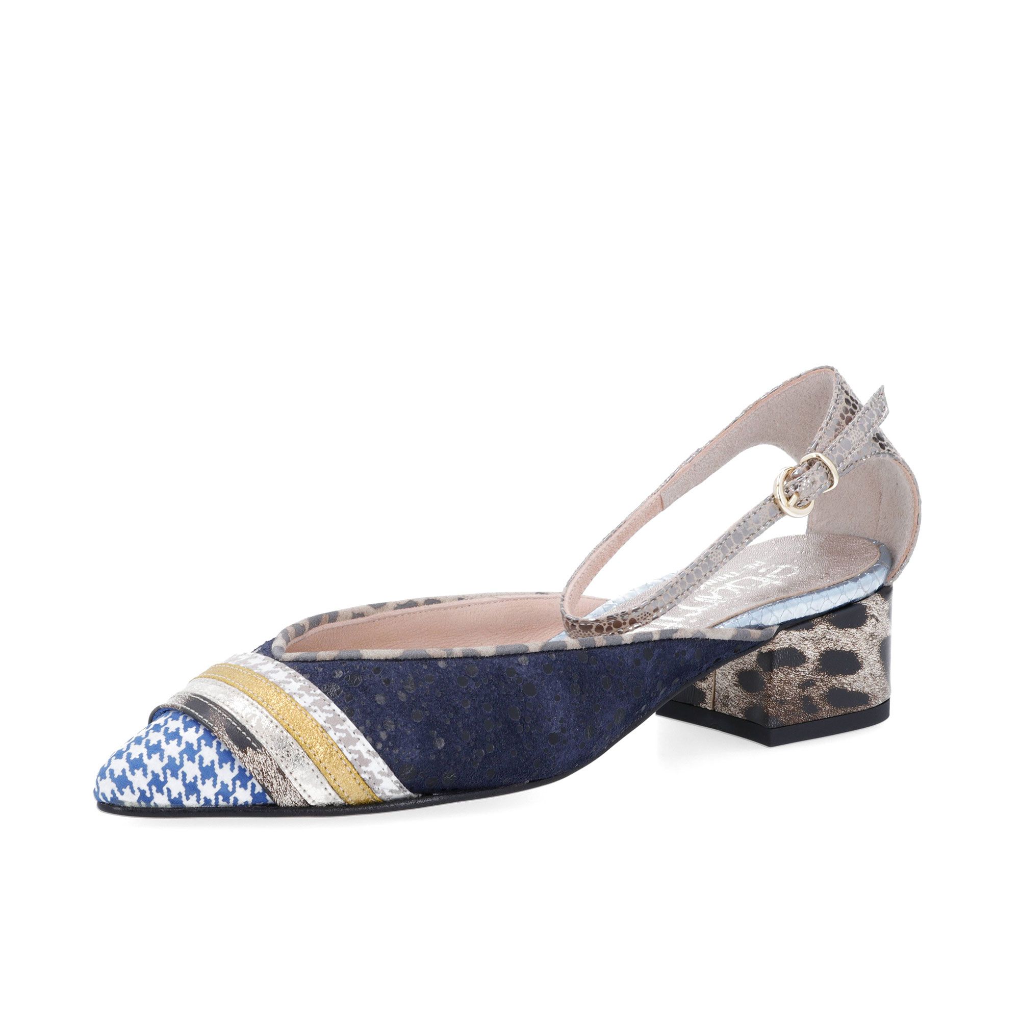 Ebarrito
Ballerine a punta
in pelle patchwork
con tacco 4cm
