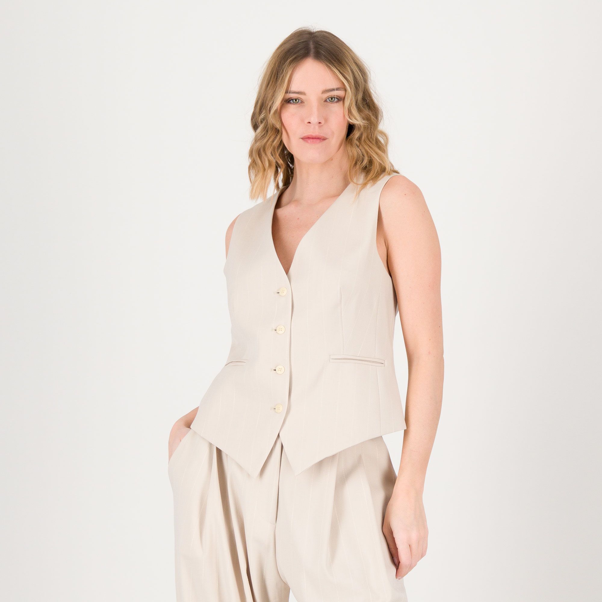 DUA
Gilet gessato
poliviscosa con
cotone stretch
