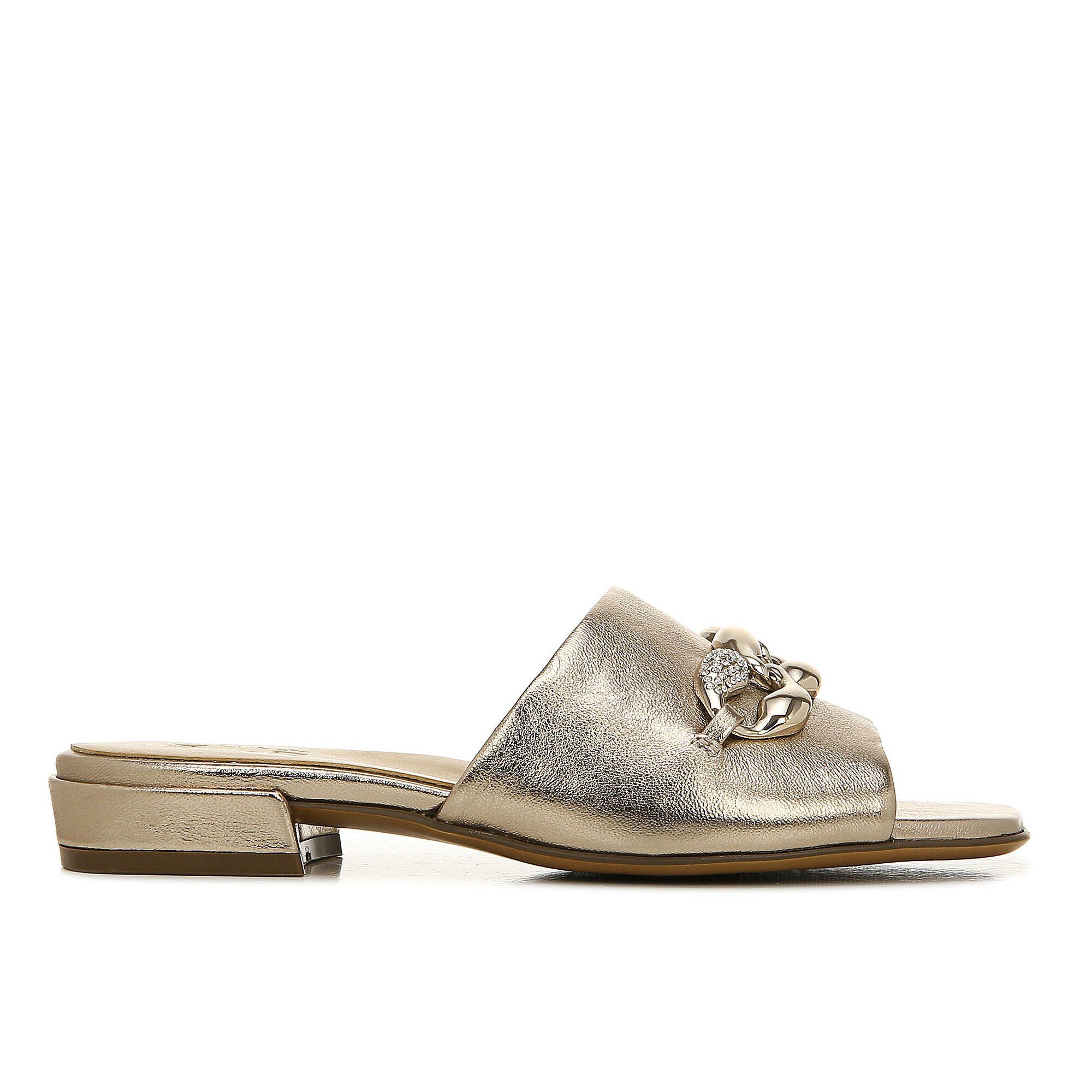 Naturalizer
Sabot in pelle
Motivo morsetto
Soletta Contour+
Tacco 3 cm