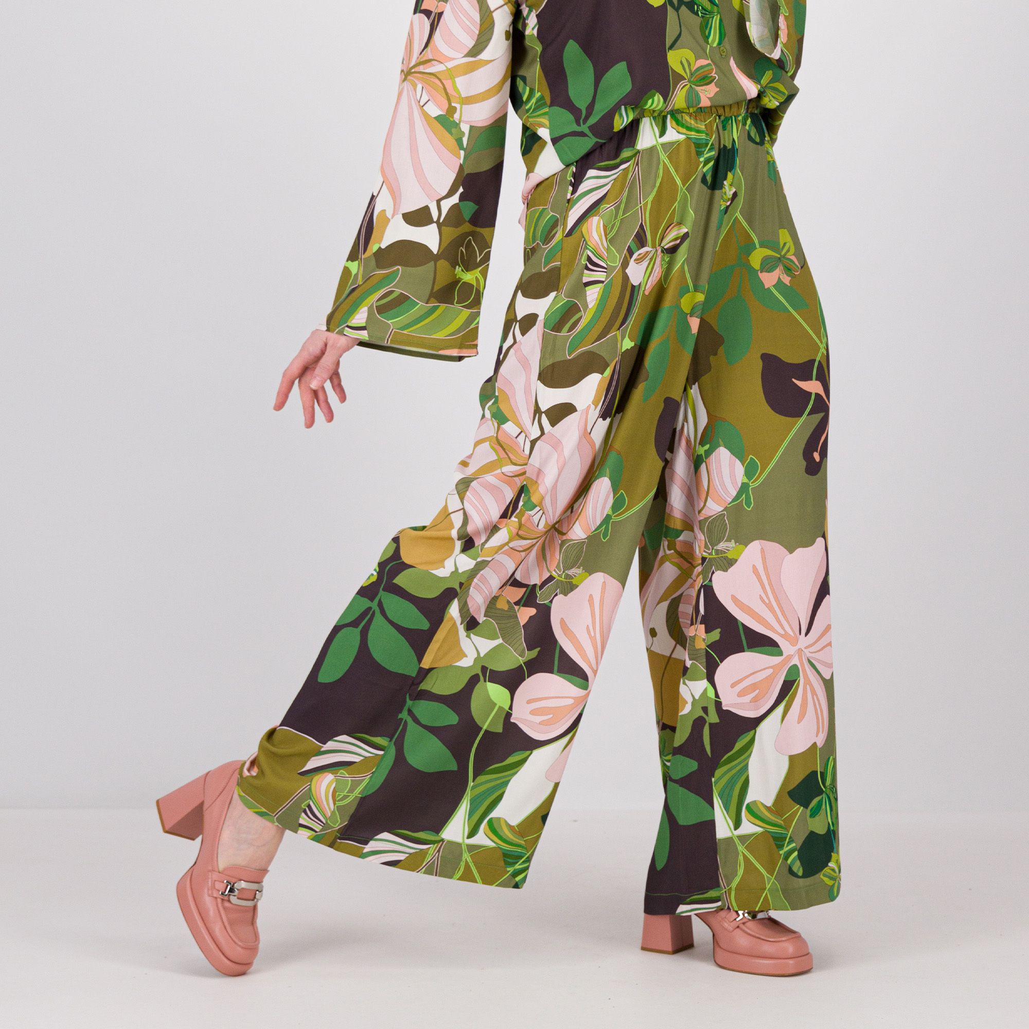 REBEKA ROSS
Pantaloni in 
viscosa
fantasia