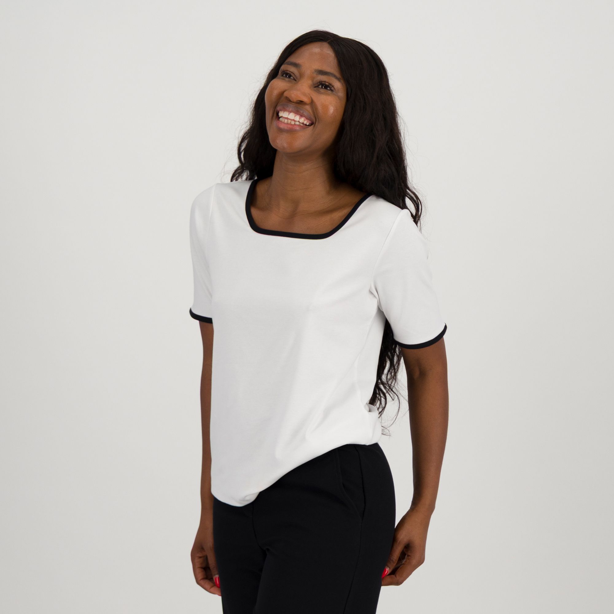 Isaac Mizrahi Live! T-shirt in cotone pima con scollo squadrato