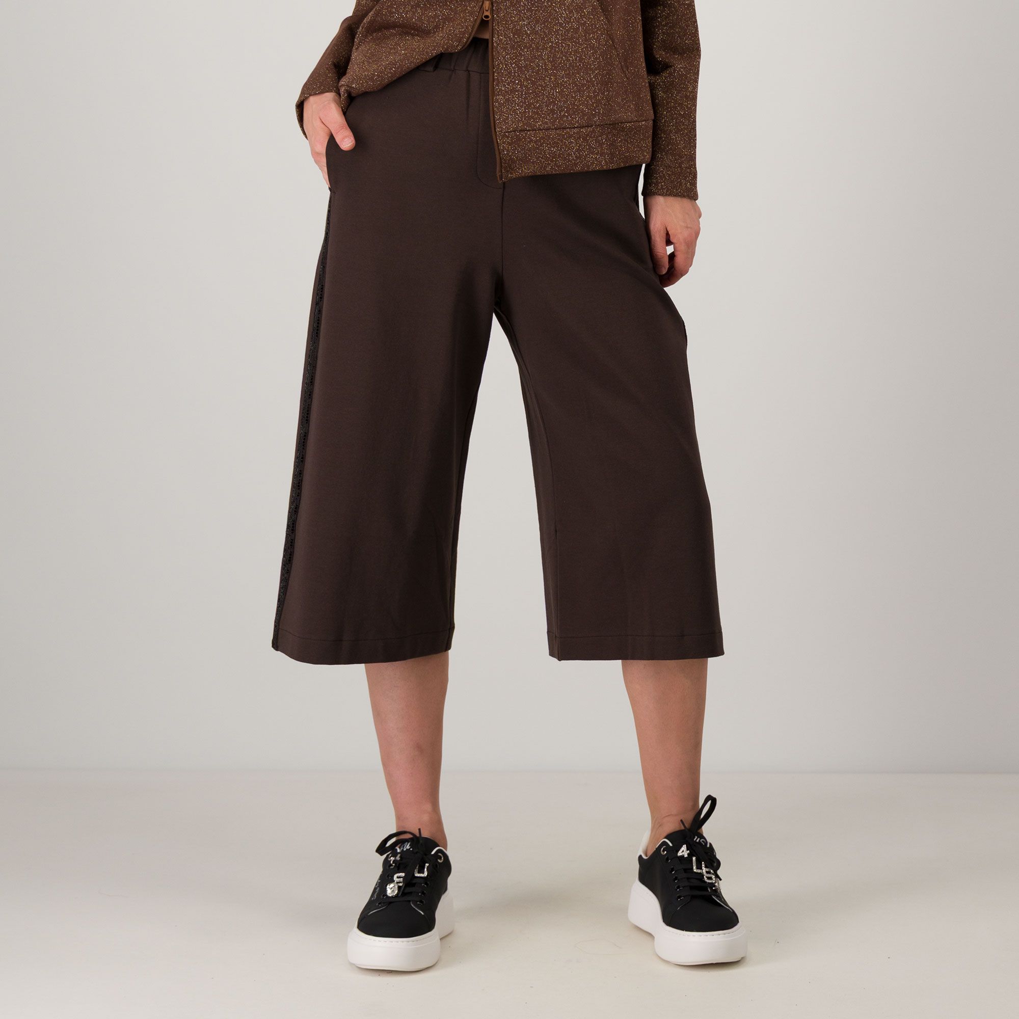 Caterina Lancini
Pantaloncini
in felpa
con paillettes