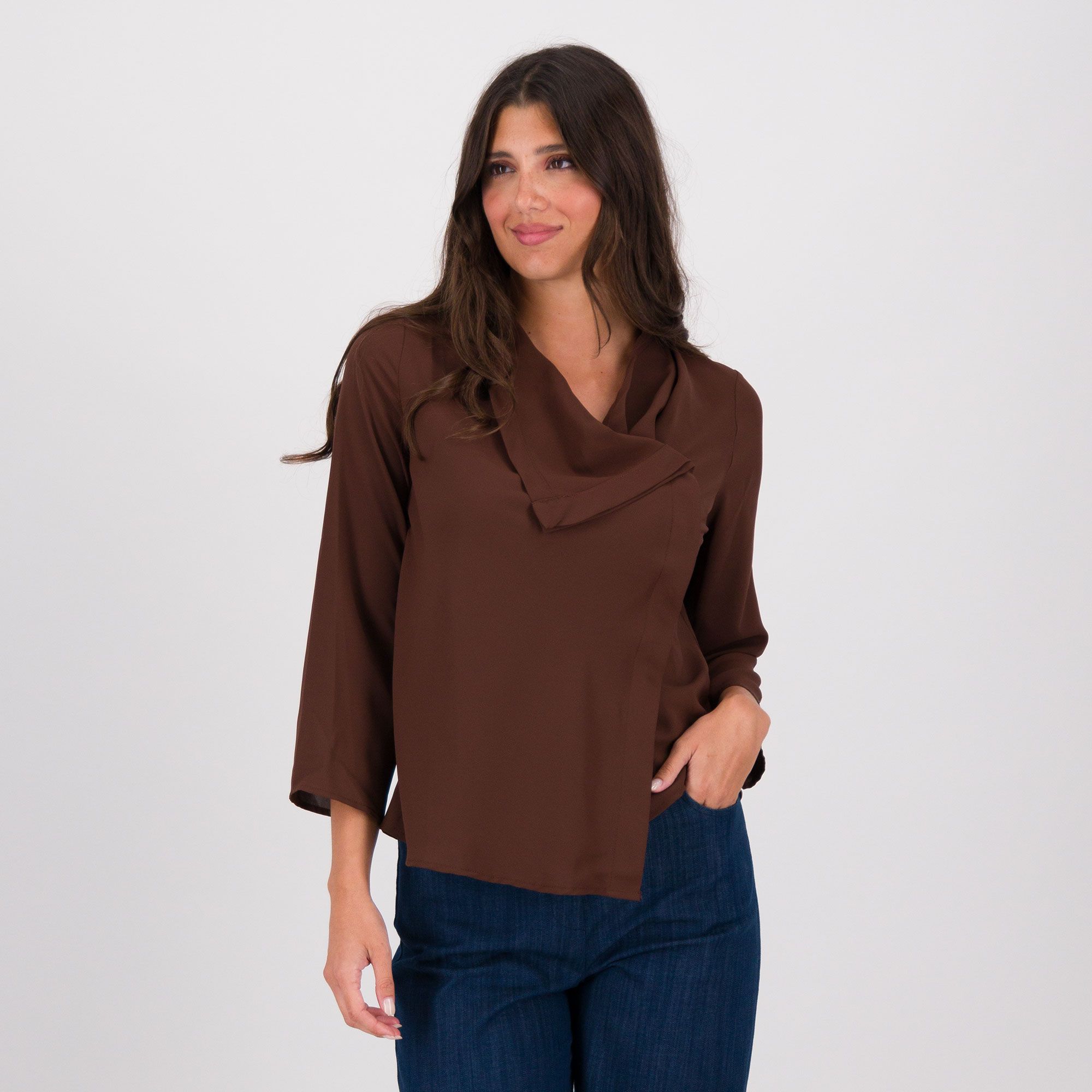 Caterina Lancini
Blusa in
viscosa crêpe
de chine