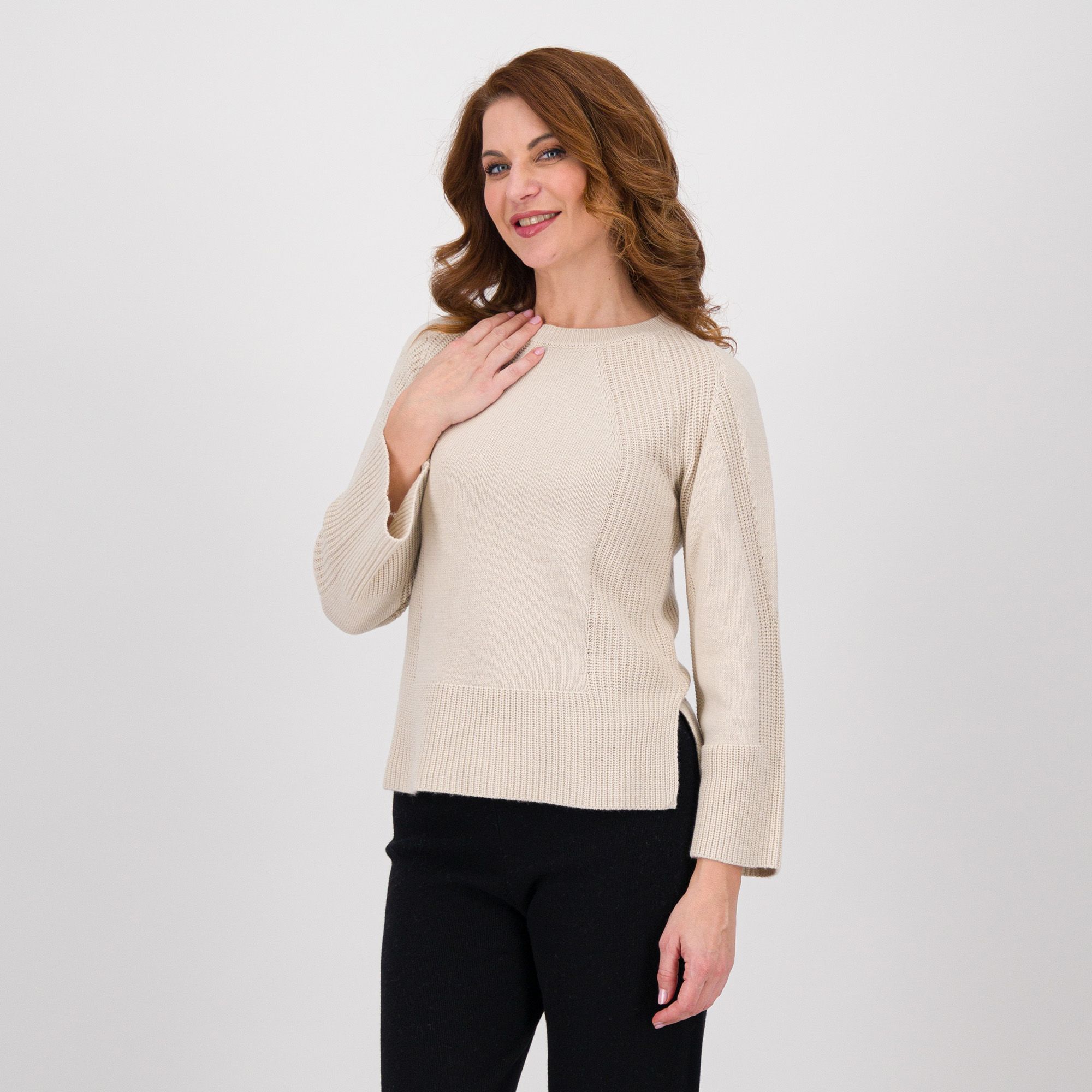 Hekla & Co.
Maglia in misto lana
con cachemire
inserti in costina