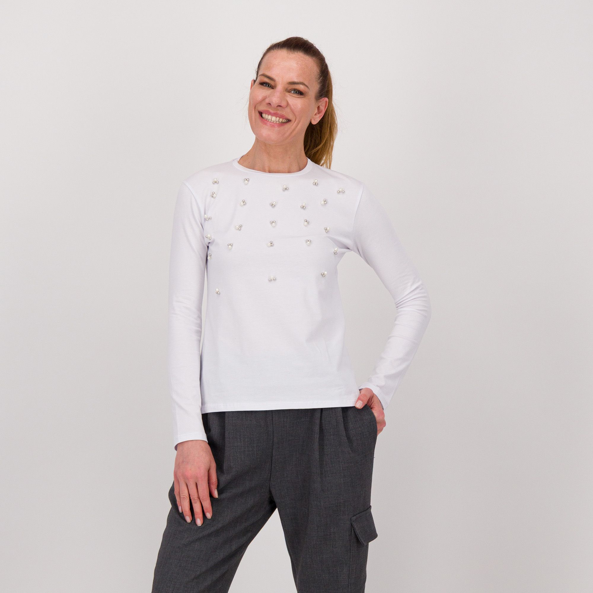 Enjoy
T-shirt con perle
in jersey
di cotone
