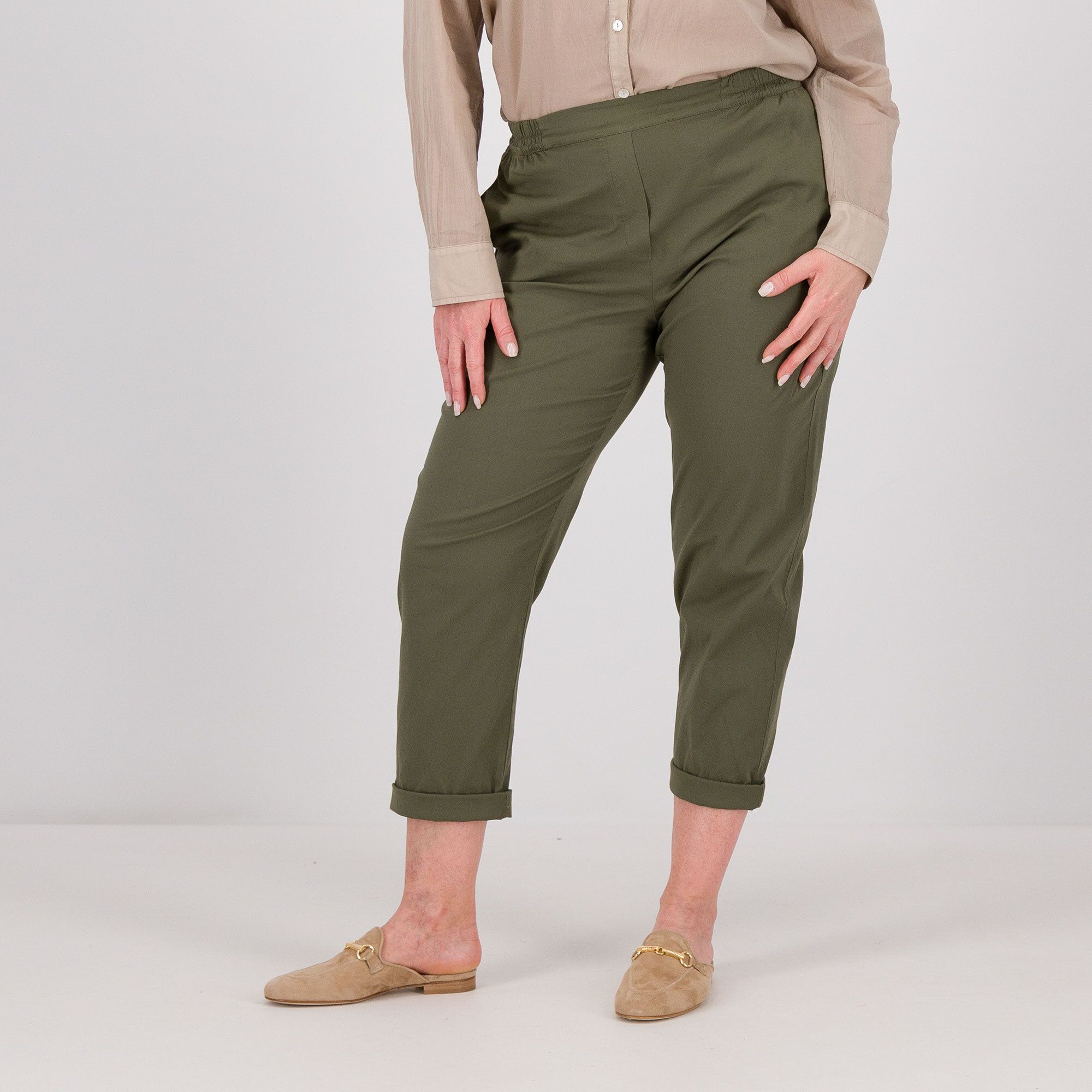 Studio 19
Pantaloni a carota in
popeline di cotone
con risvolto