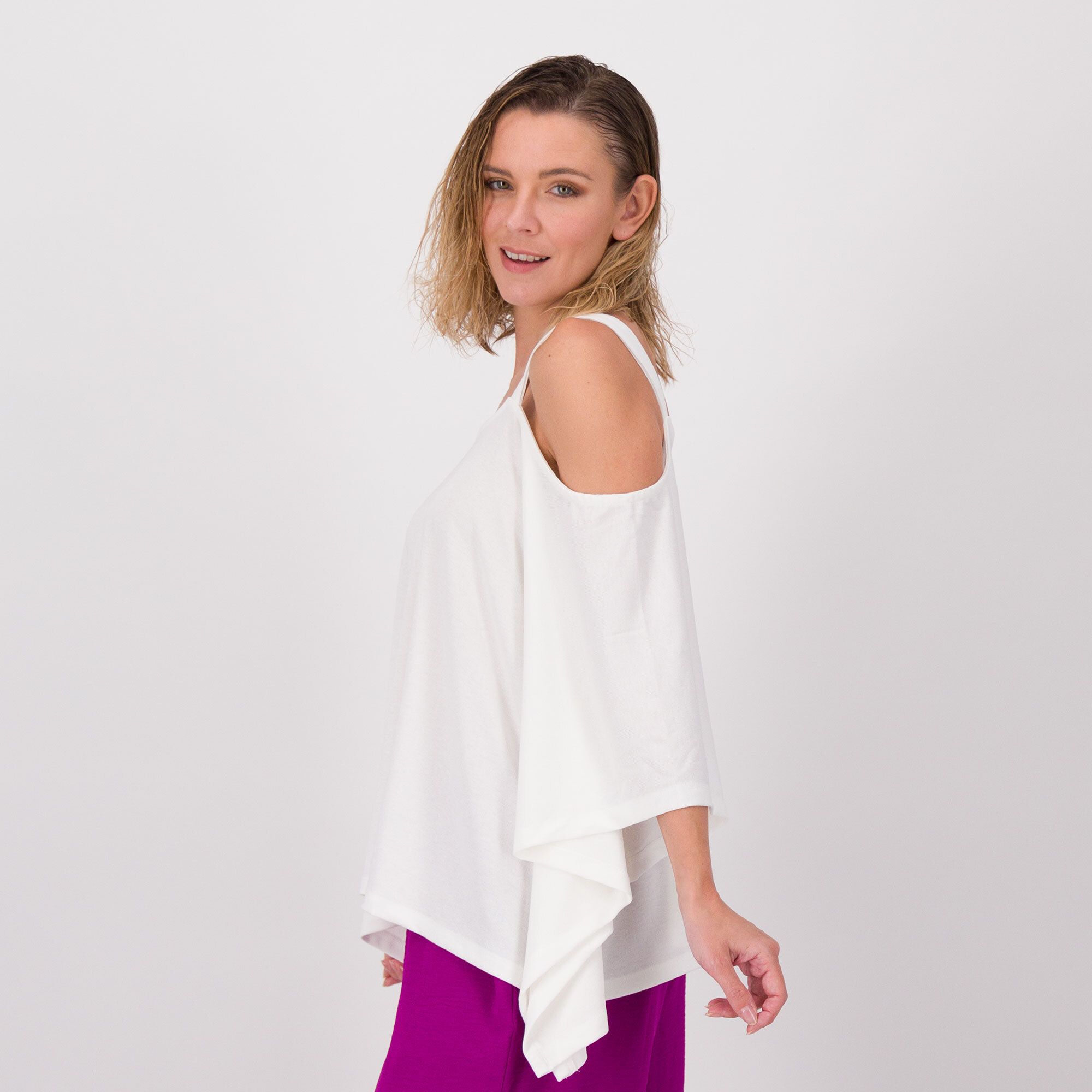 Nina Leonard Maglia con spalle cut out e scollo quadrato