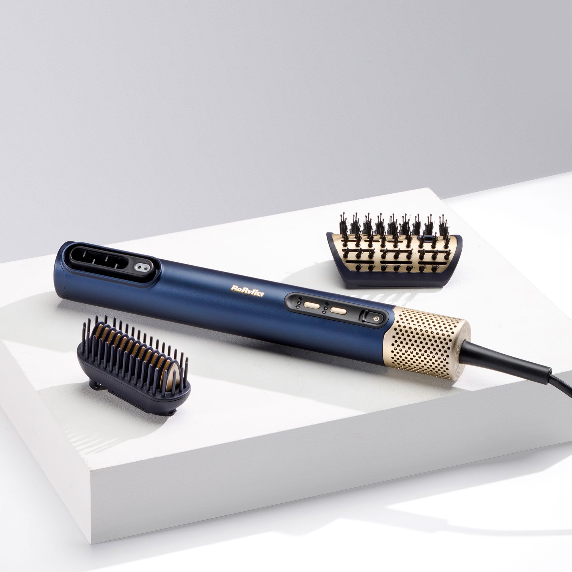 BaByliss
Air WAND
asciugacapelli con 
azione lisciante