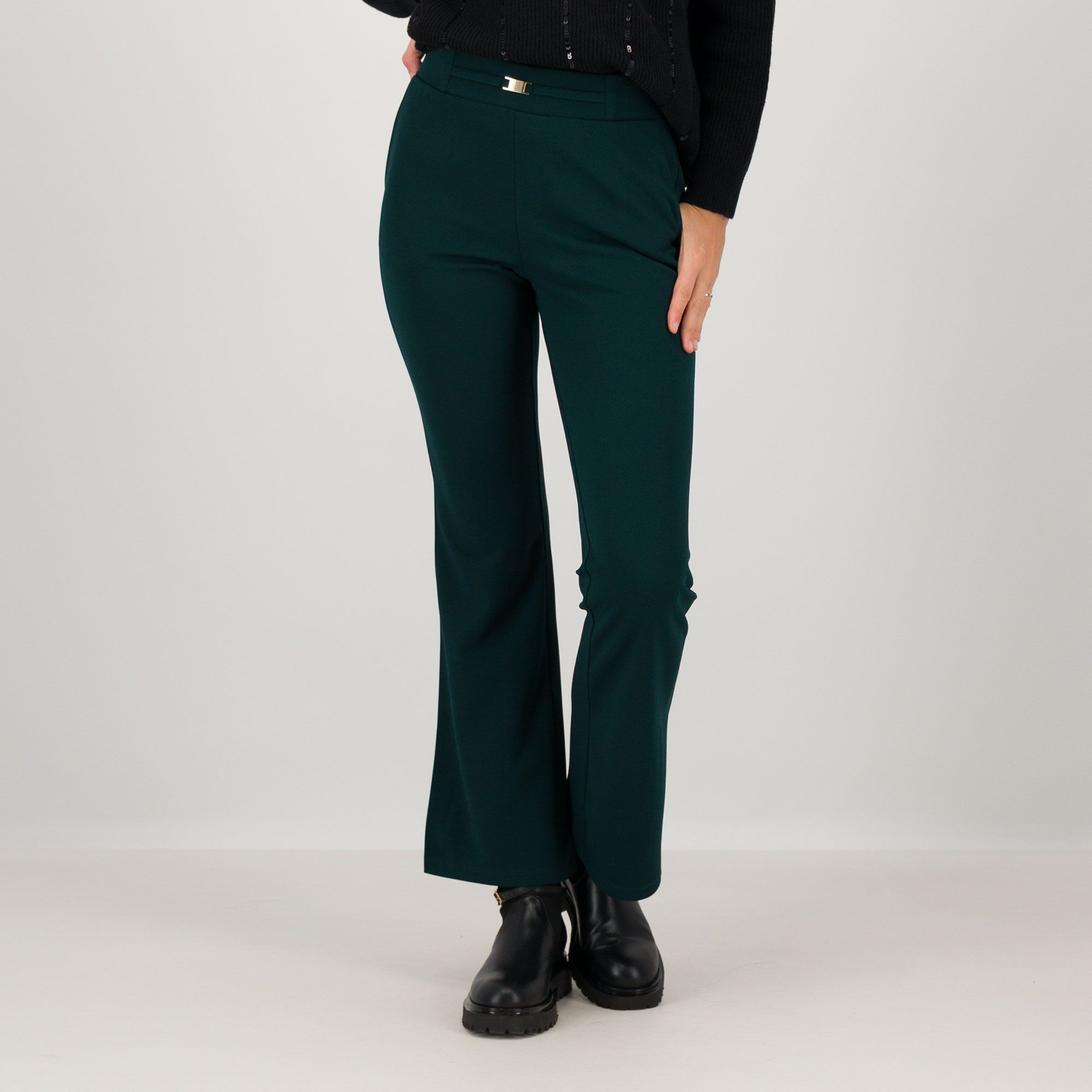 Nina Leonard
Pantaloni a zampetta
in crêpe stretch
con elastico in vita
