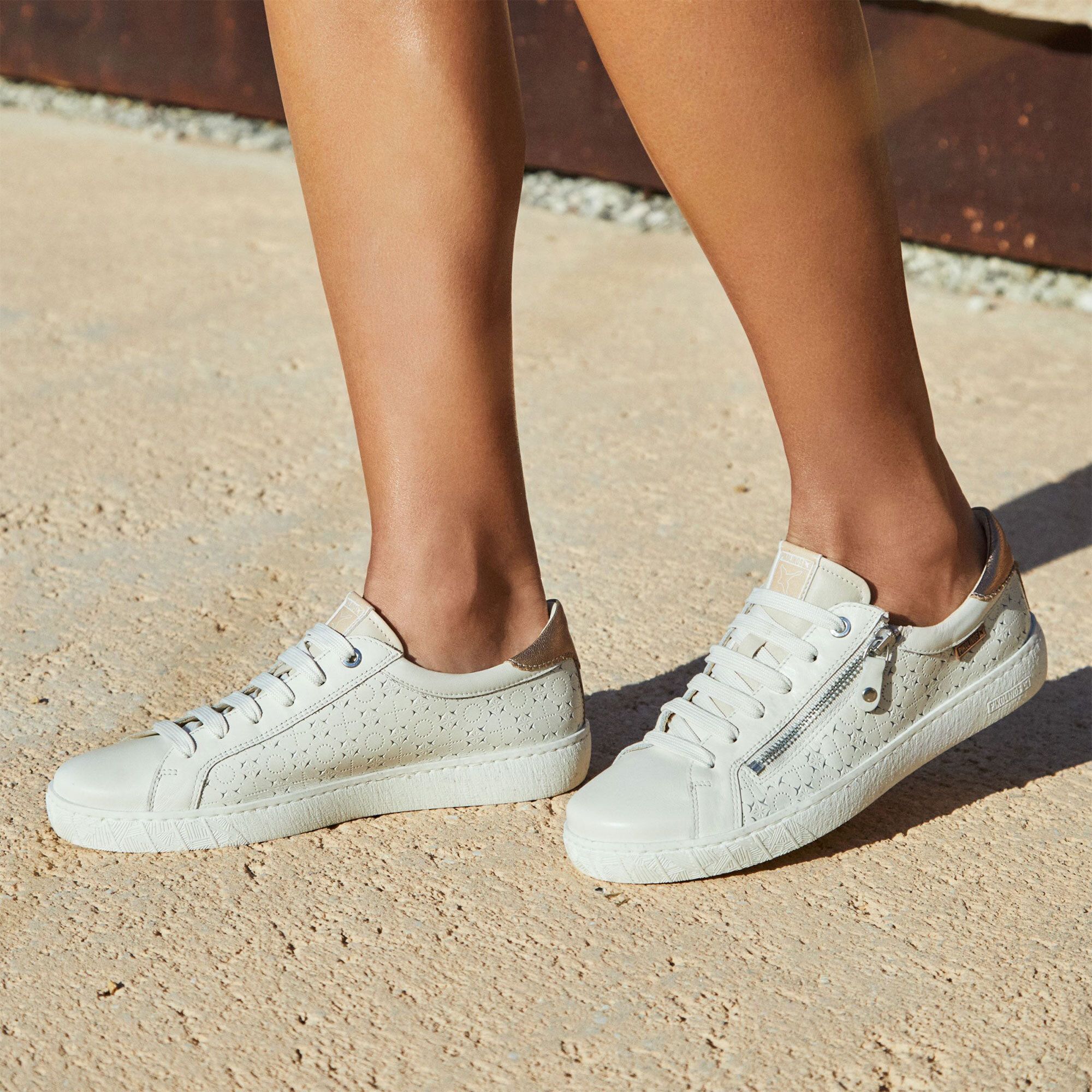 Pikolinos Sneakers stringate in pelle con lavorazione traforata