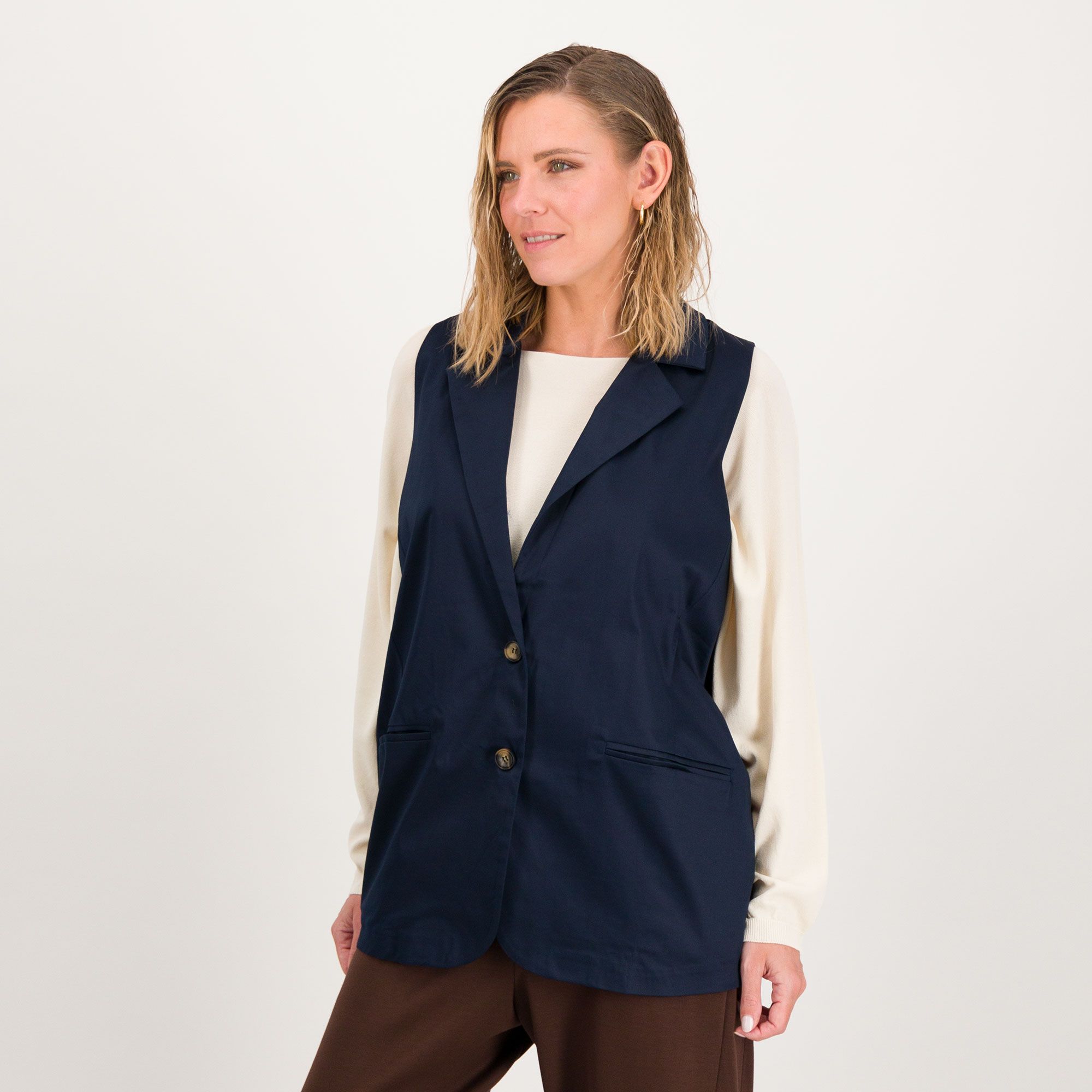Lucrezia Sciortino Gilet lungo con collo rever in raso di cotone