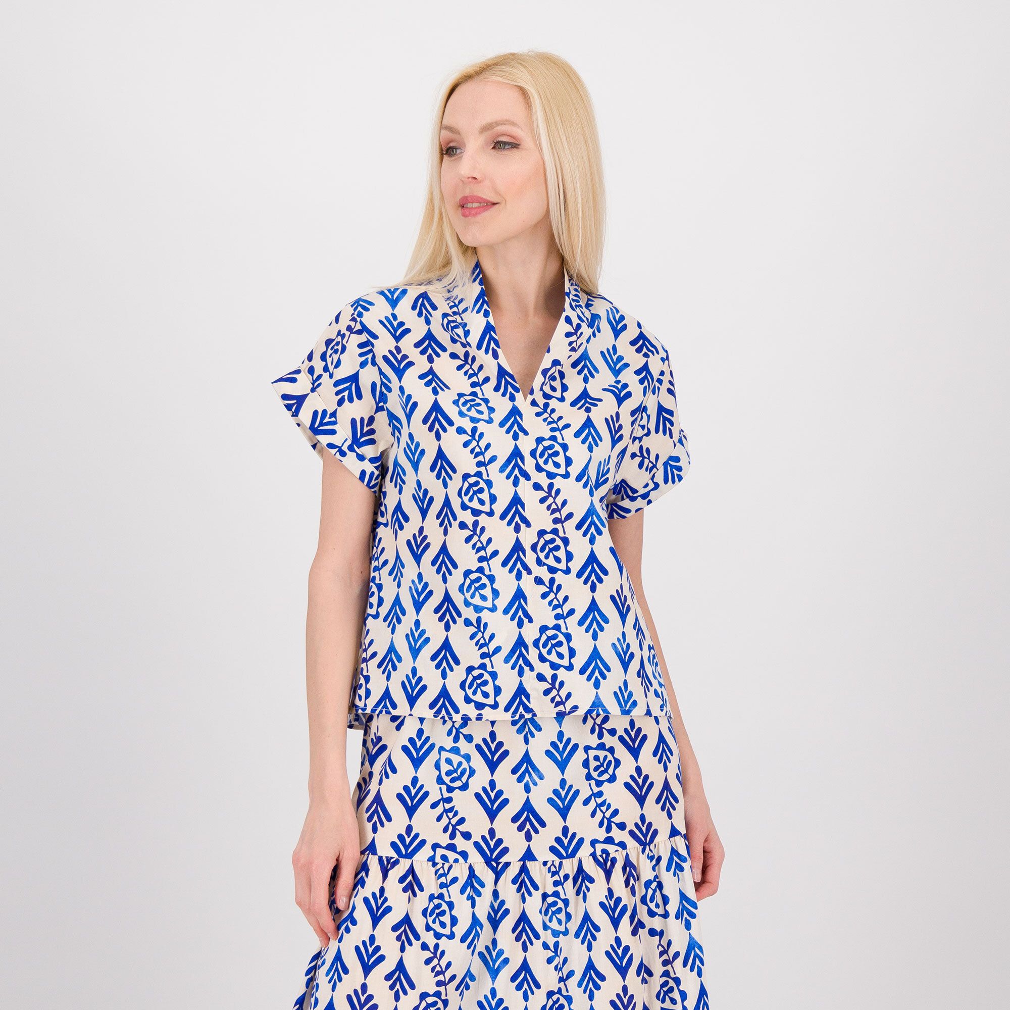 REBEKA ROSS
Camicia over
in cotone 
fantasia