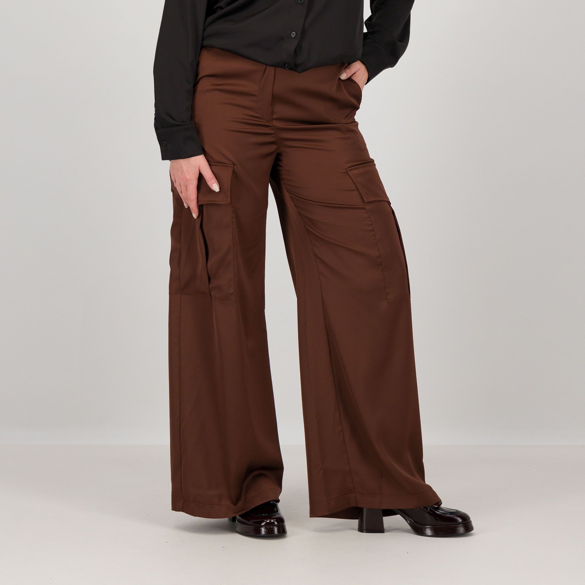 Caterina Lancini
Pantaloni cargo 
in raso opaco