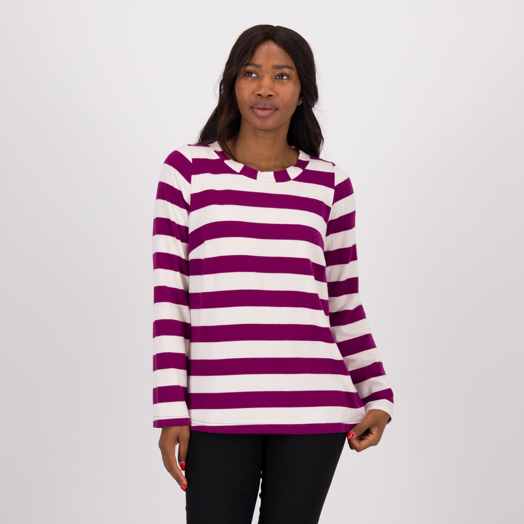 Olly Doo
Maglia a righe
in misto viscosa
con maniche lunghe