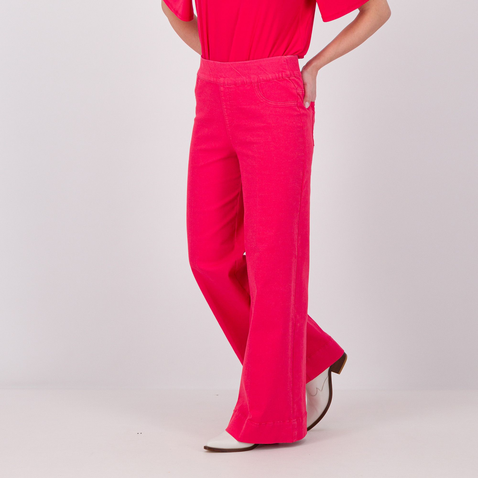 Nina Leonard Jeans a gamba larga con elastico, anche Petite