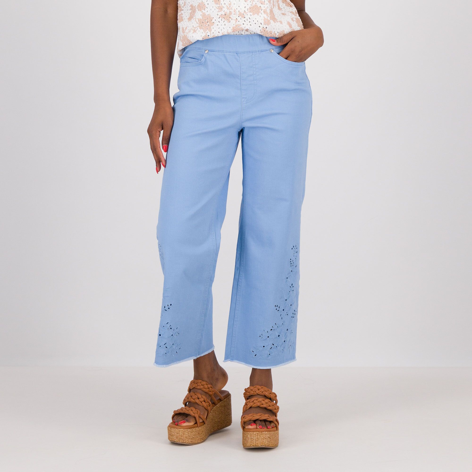 Isaac Mizrahi Live!
pantaloni pull on
cropped in
denim