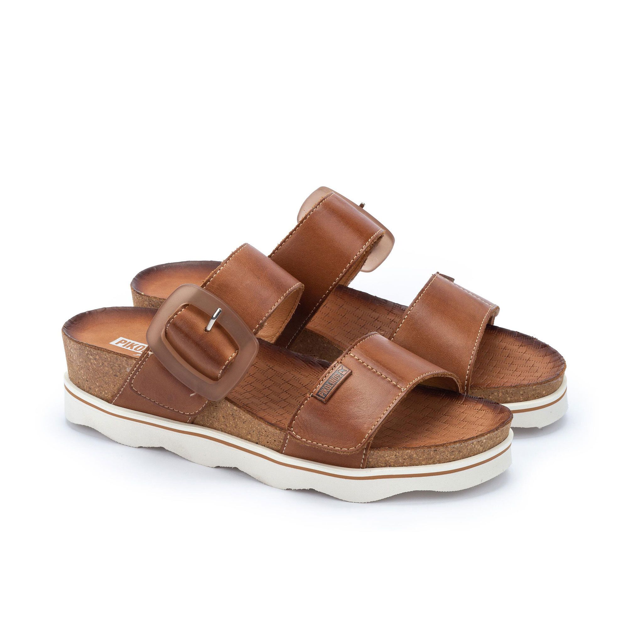 Pikolinos
Sandali in pelle con
maxi fibbie