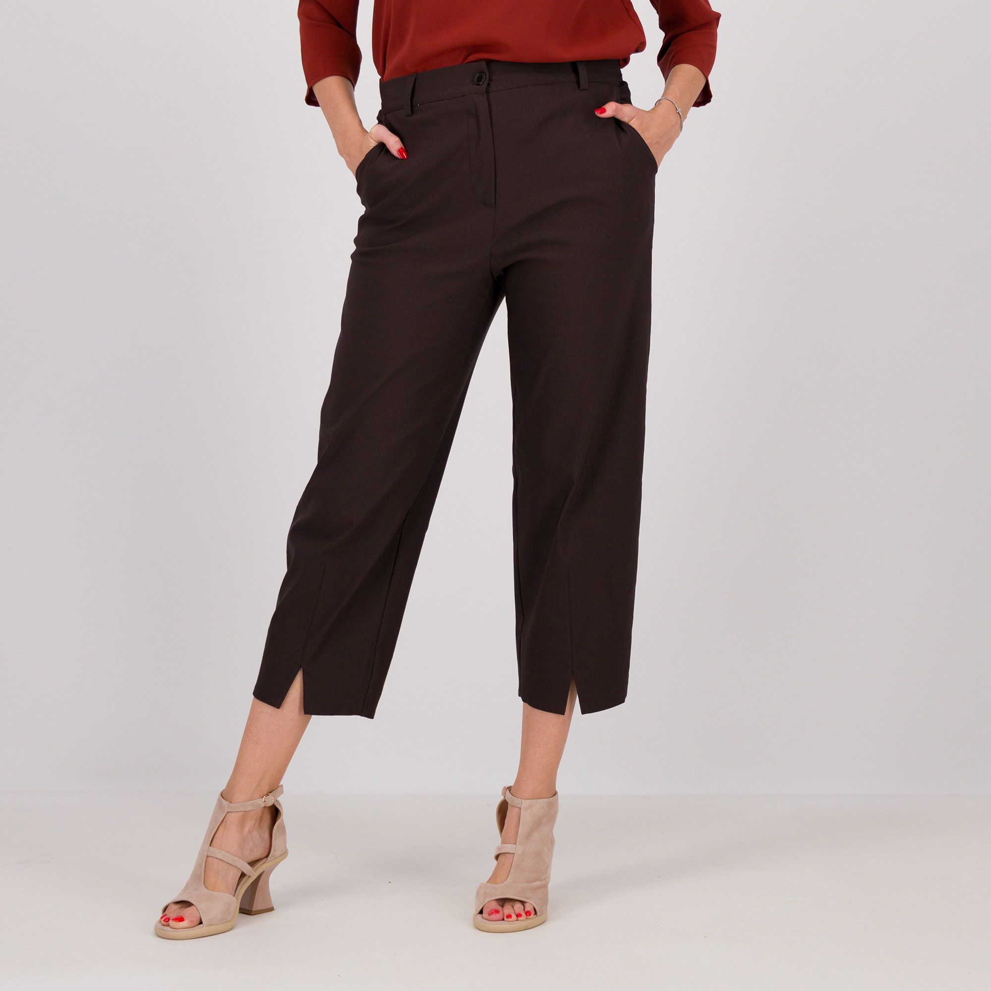 Caterina Lancini
Pantaloni balloon
in gabardina di
cotone elasticizzato