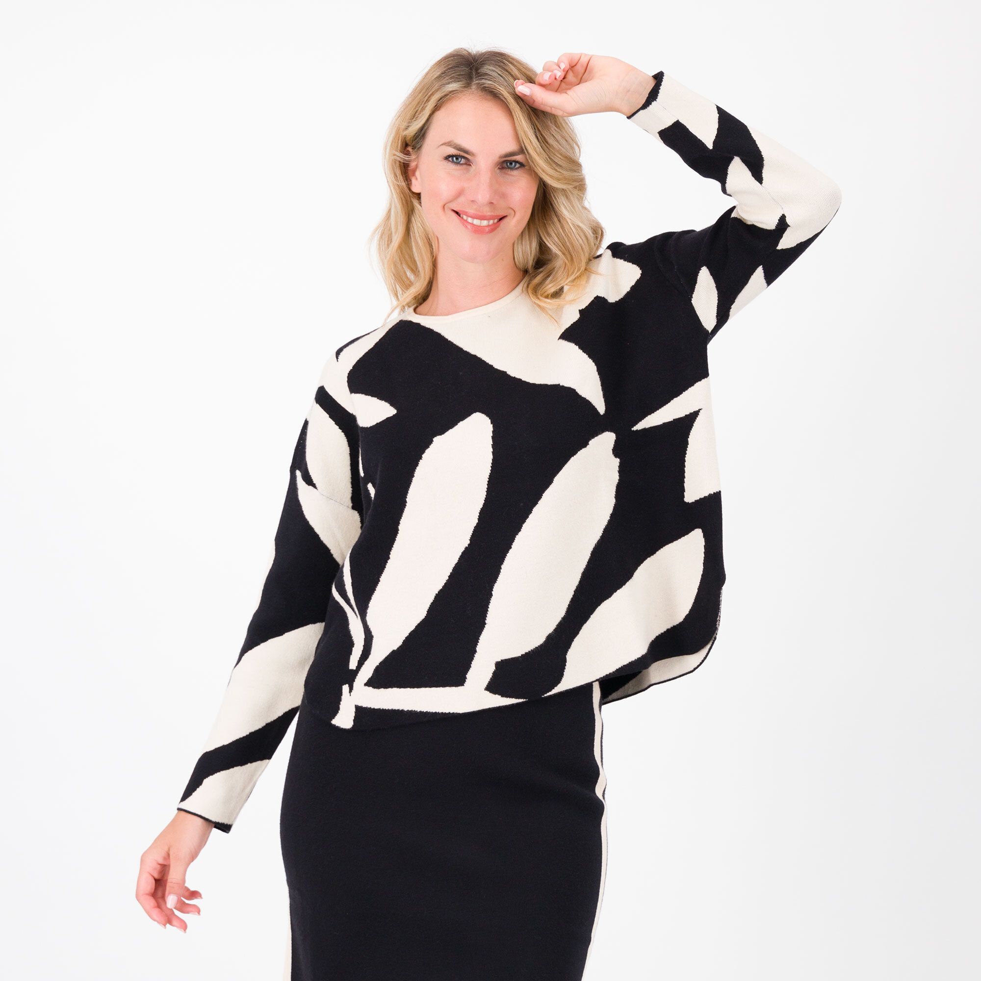 Wynne Layers
Maglione in misto
viscosa fantasia
jacquard
