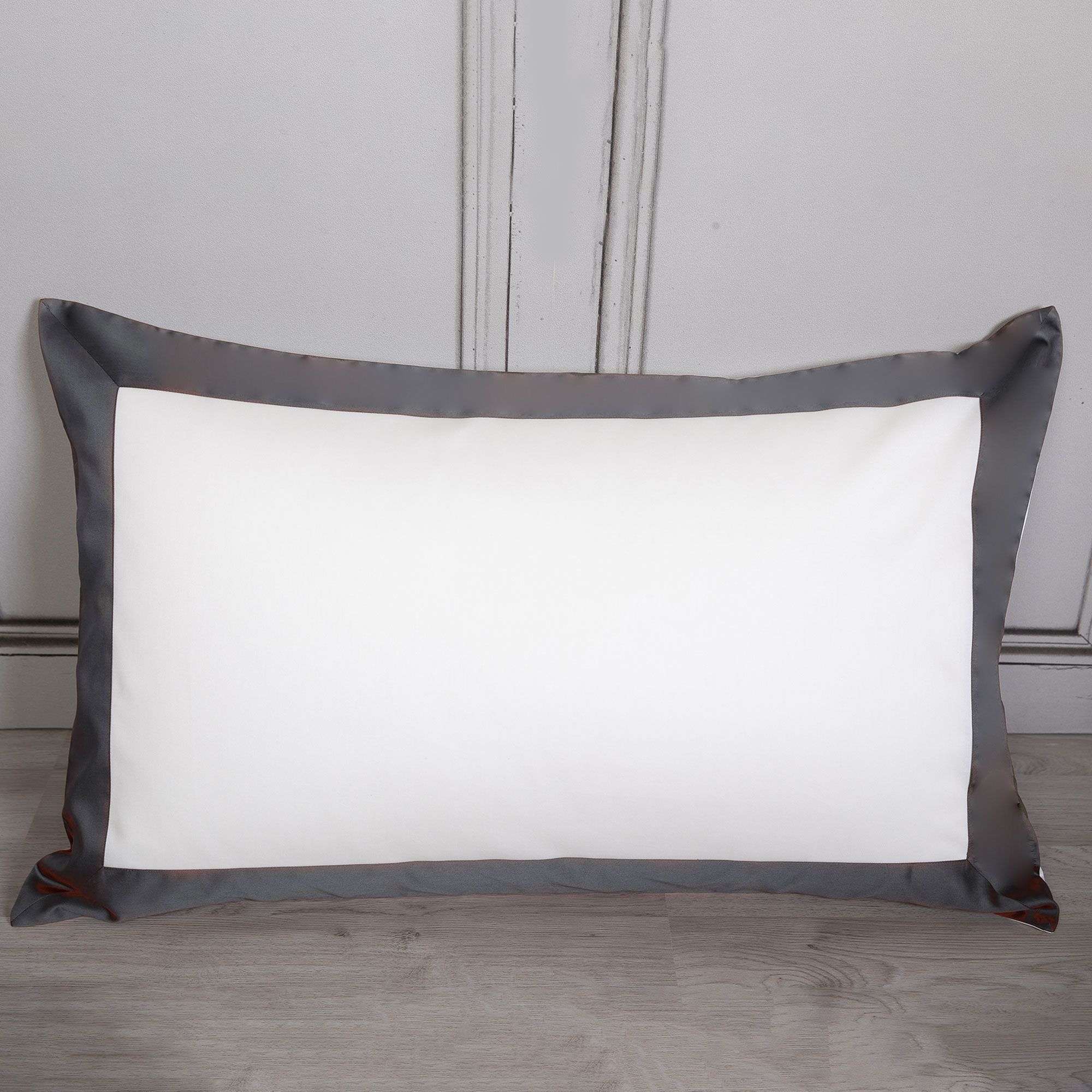 Ferò Federa Elisir in raso di cotone 300TC con bordi a contrasto