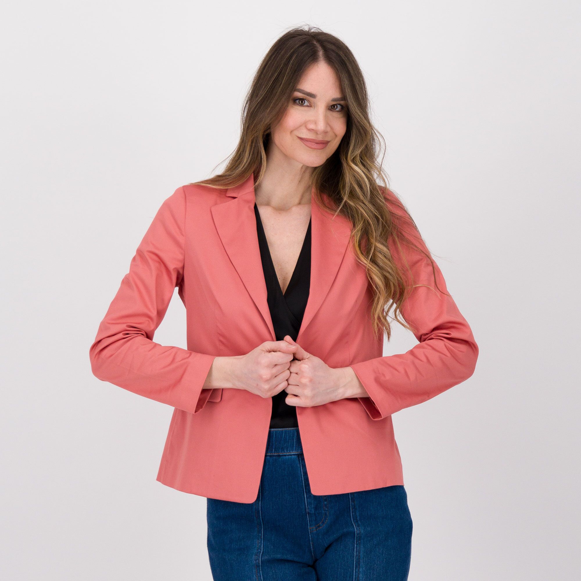 EXTESA
Blazer in raso
di cotone
a un bottone