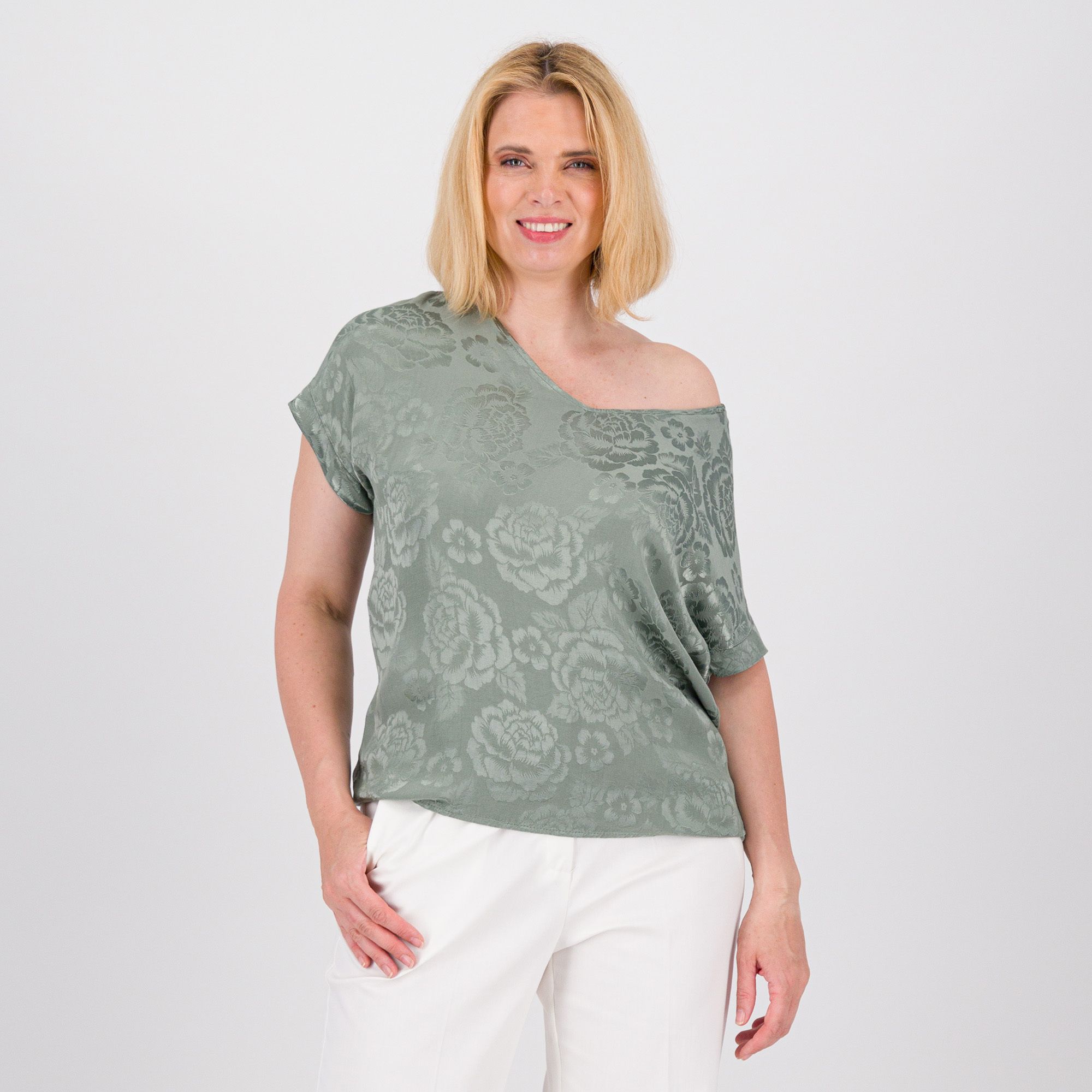 Mood Atelier
Blusa in tessuto 
jacquard di viscosa
con disegno rose