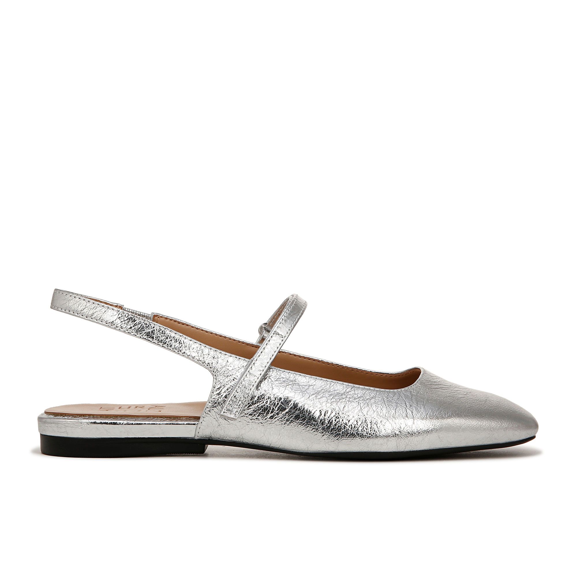 Naturalizer
Ballerine Mary Jane
in pelle con punta
squadrata e tacco 2cm