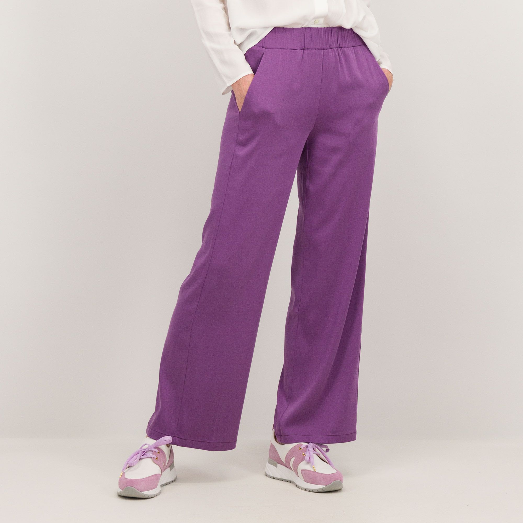 W.I.T.A. Pantaloni ampi in lyocell e viscosa con vita elasticata