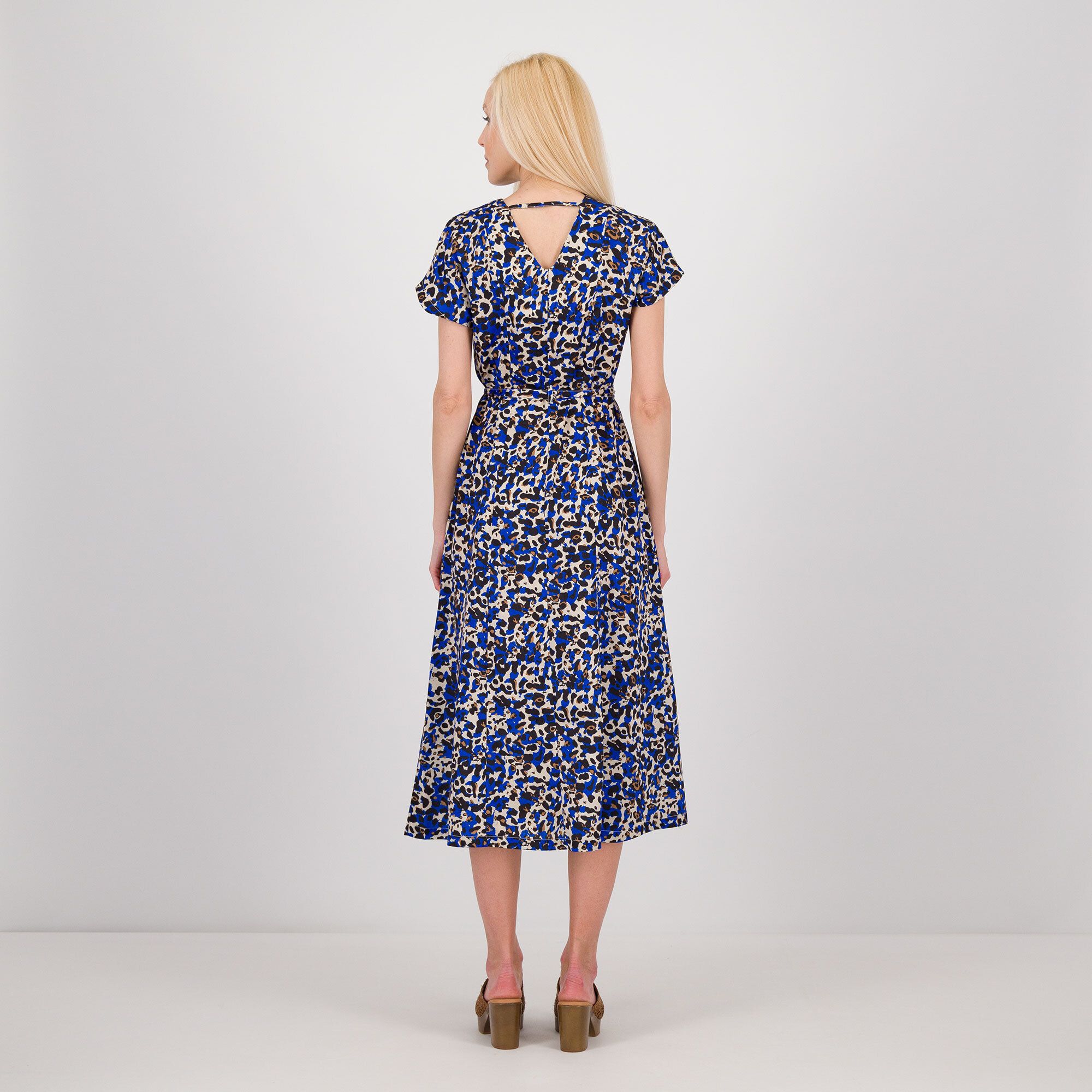 Officina della Moda Abito in twill animalier con maniche corte