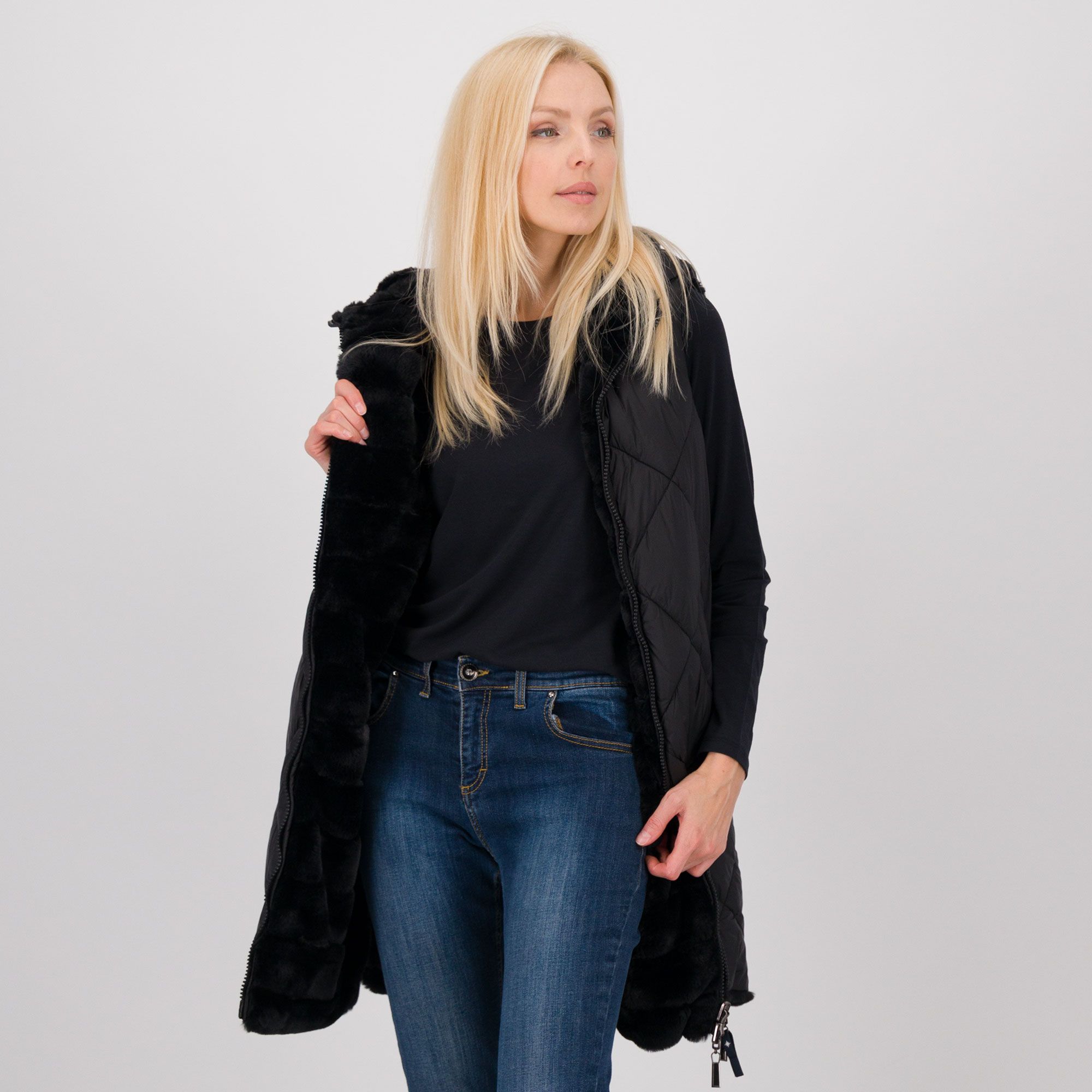 Westland
Gilet reversibile
imbottito, trapuntato
con cappuccio