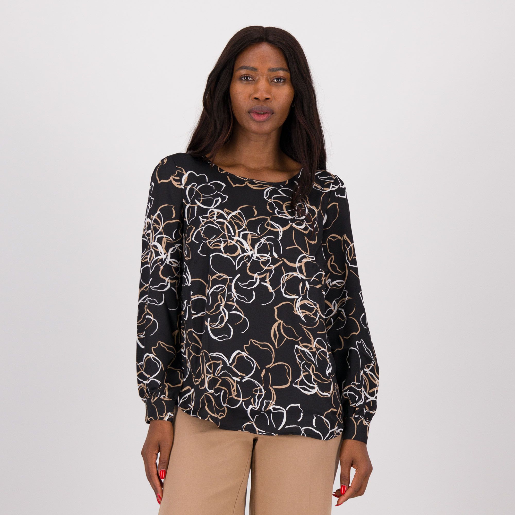 Nina Leonard
Blusa in raso
martellato fantasia
con maniche lunghe