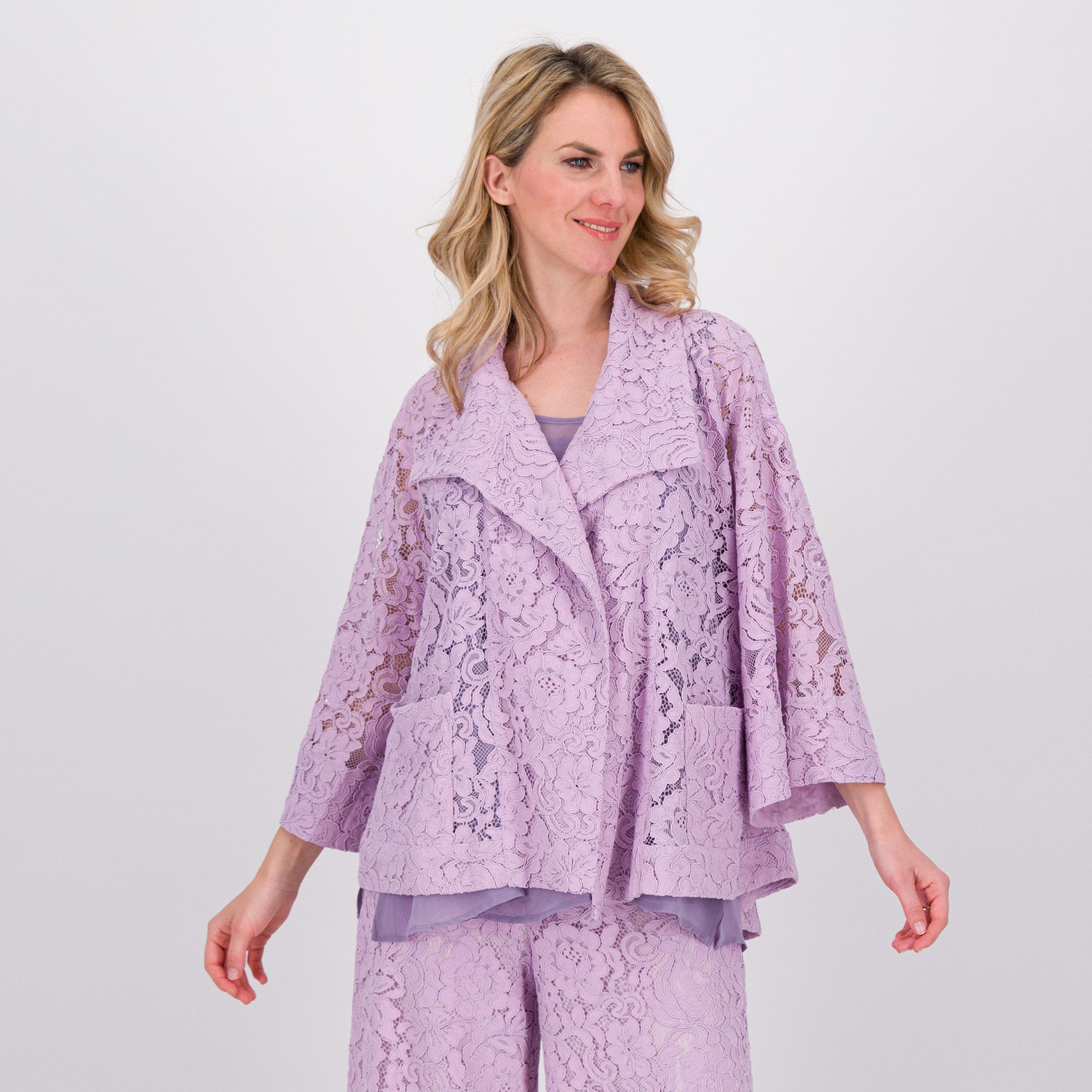 Wynne Layers
Giacca in pizzo
macramé con
tasche