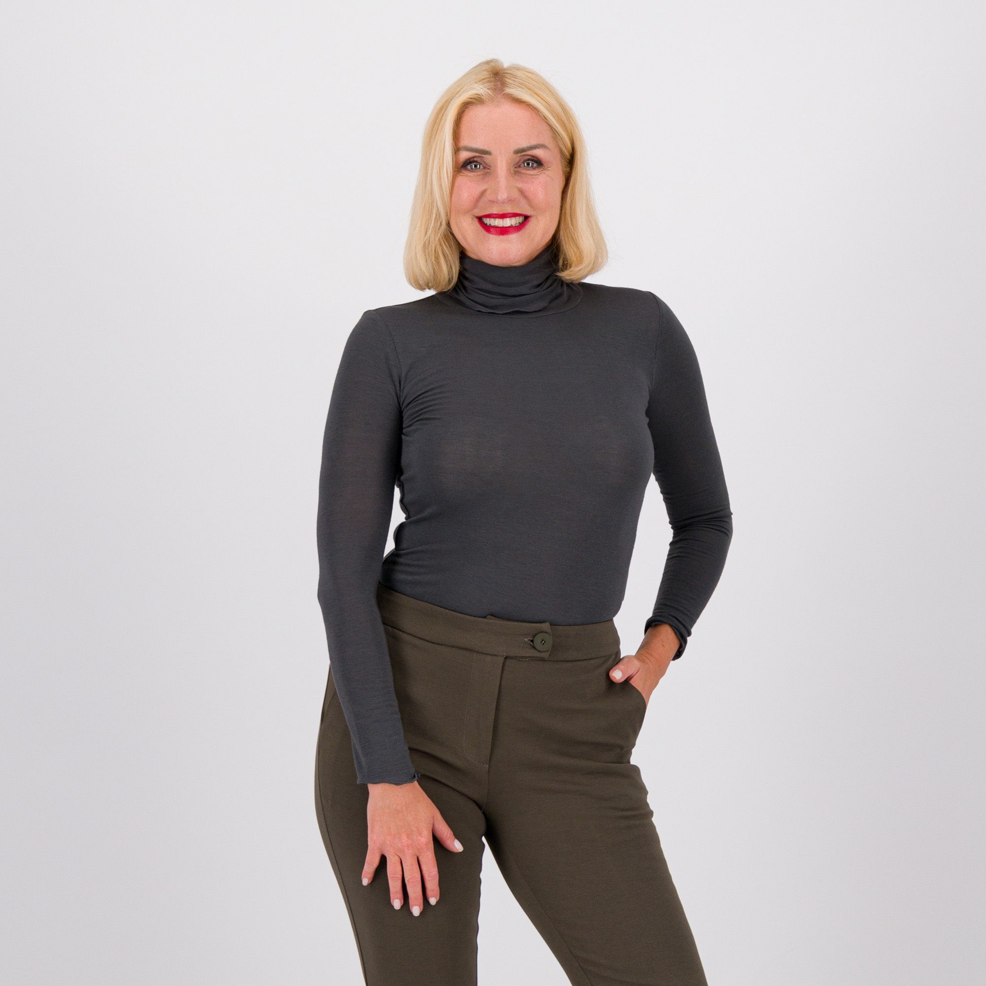 SottoMarino
Maglia dolcevita 
a maniche lunghe
in viscosa con lana