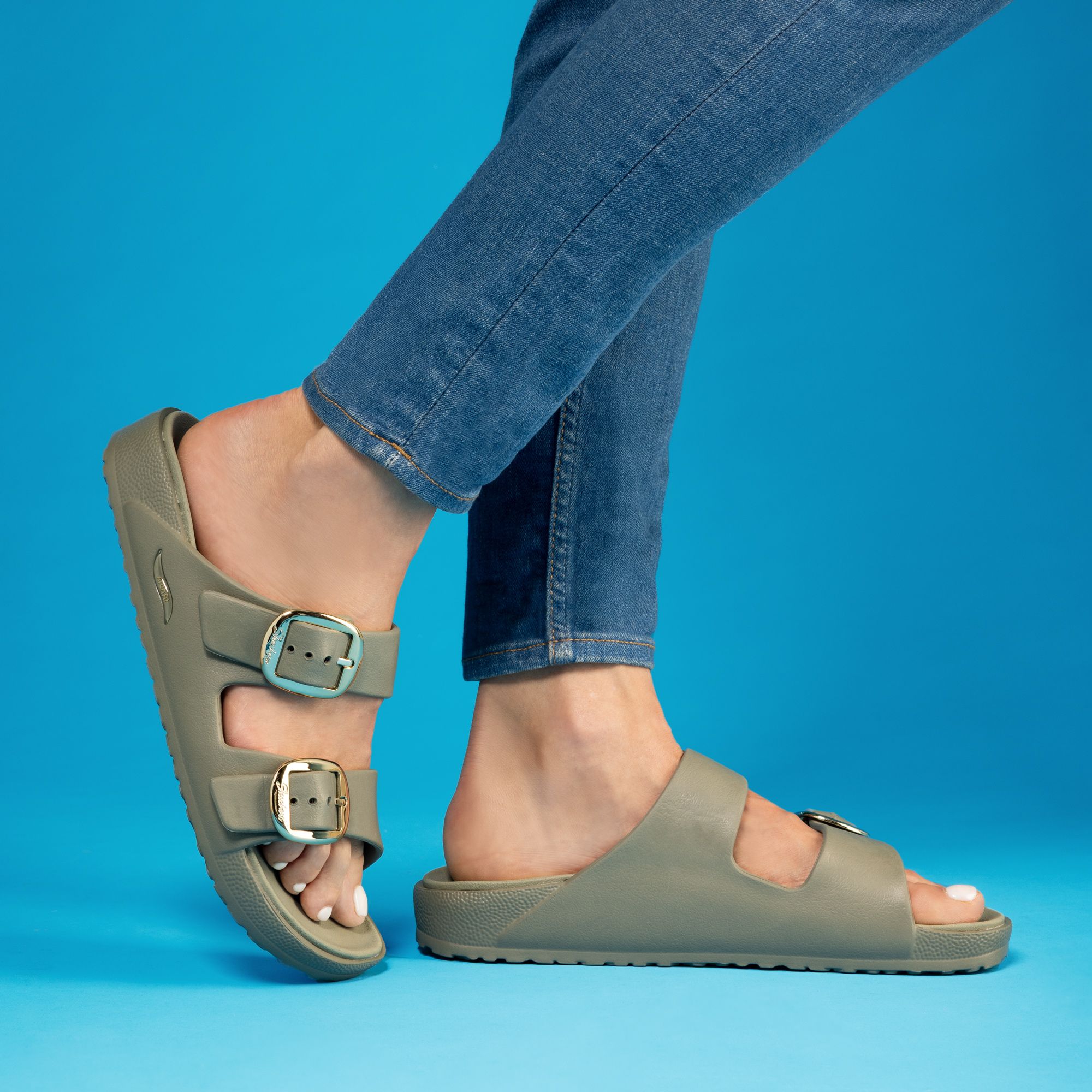 Skechers
Ciabatte a fasce
Arch Fit® Cali Breeze
con soletta Luxe Foam