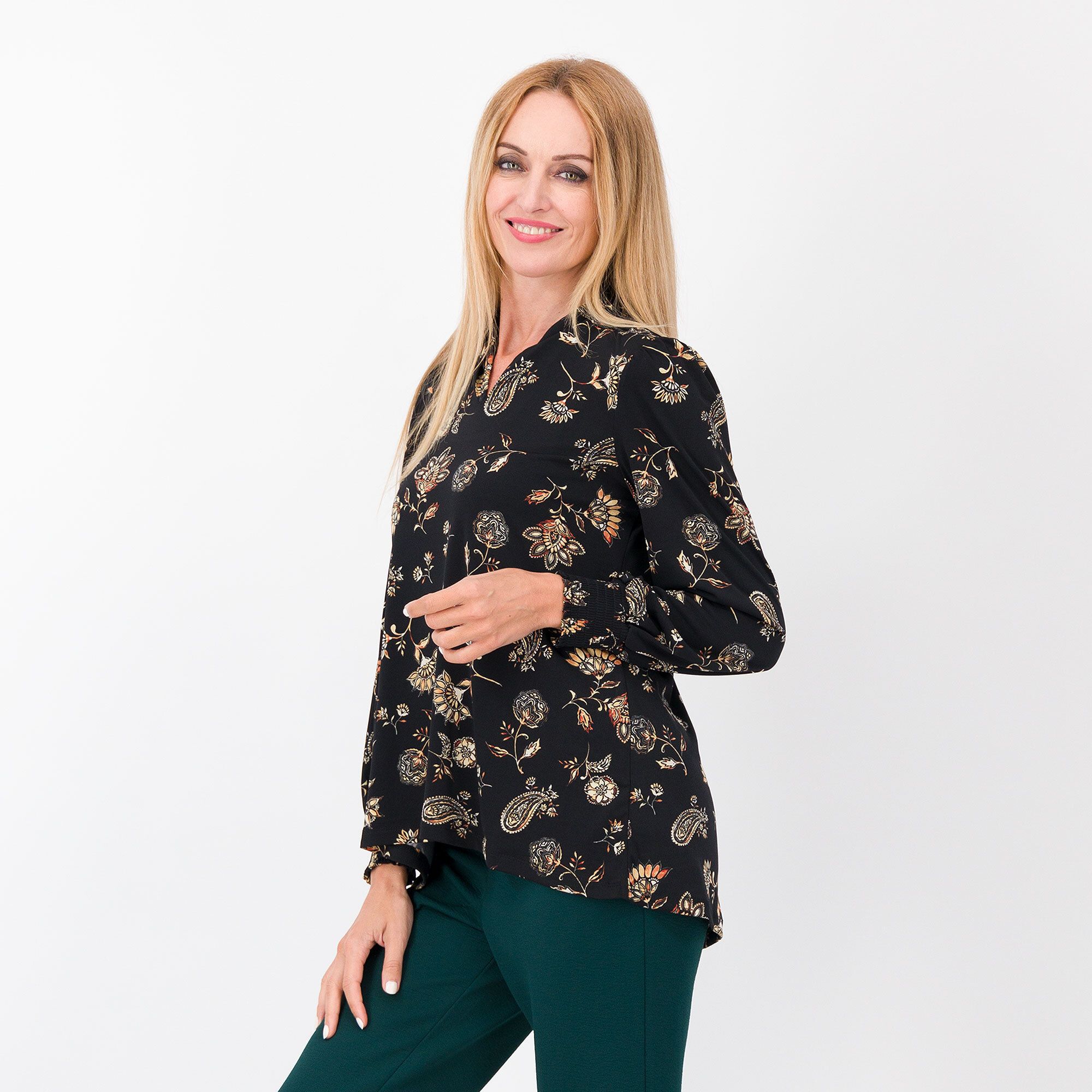 Nina Leonard
Blusa fantasia collo
a polo manica balloon