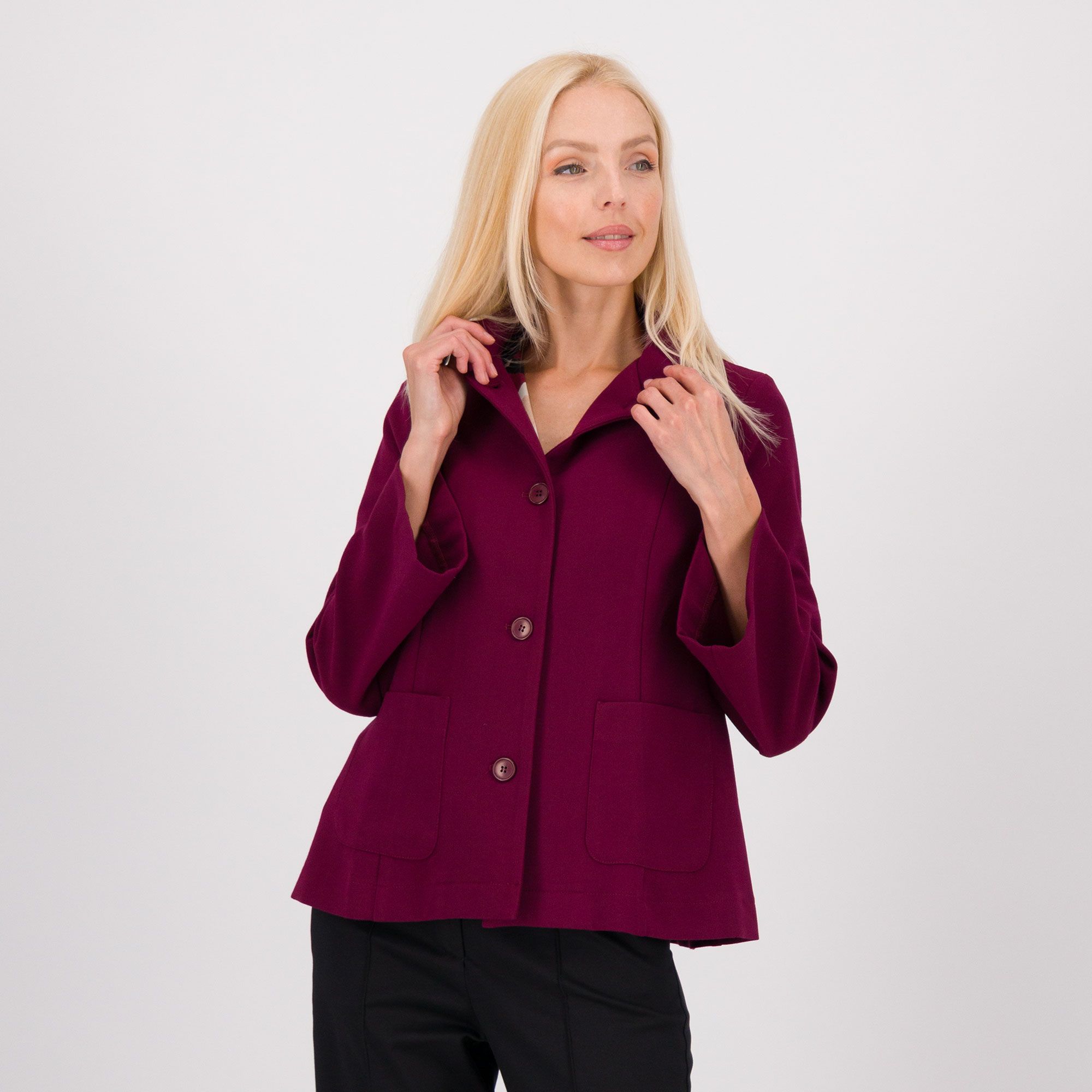 Olly Doo
Giacca in
triplo crêpe
con tasche