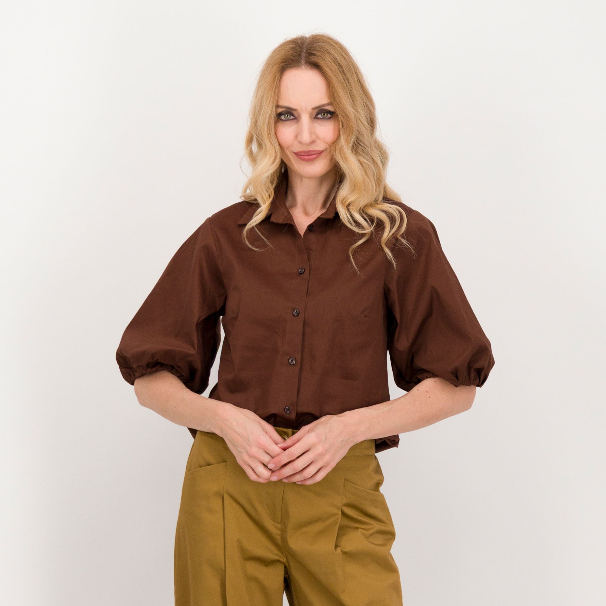 Olly Doo
Camicia manica al
gomito in popeline di
cotone elasticizzato
