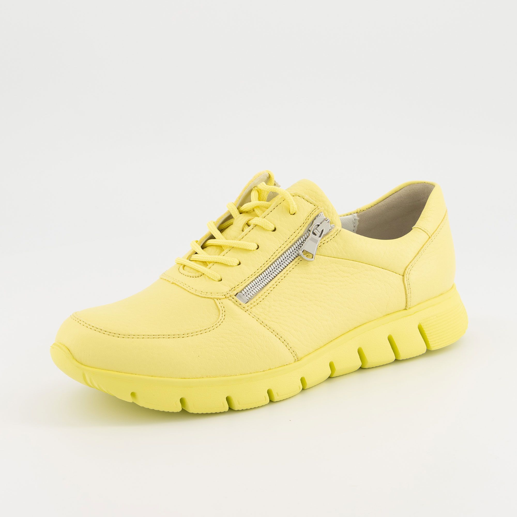 Vitaform
Sneaker in pelle
con suola 3 cm