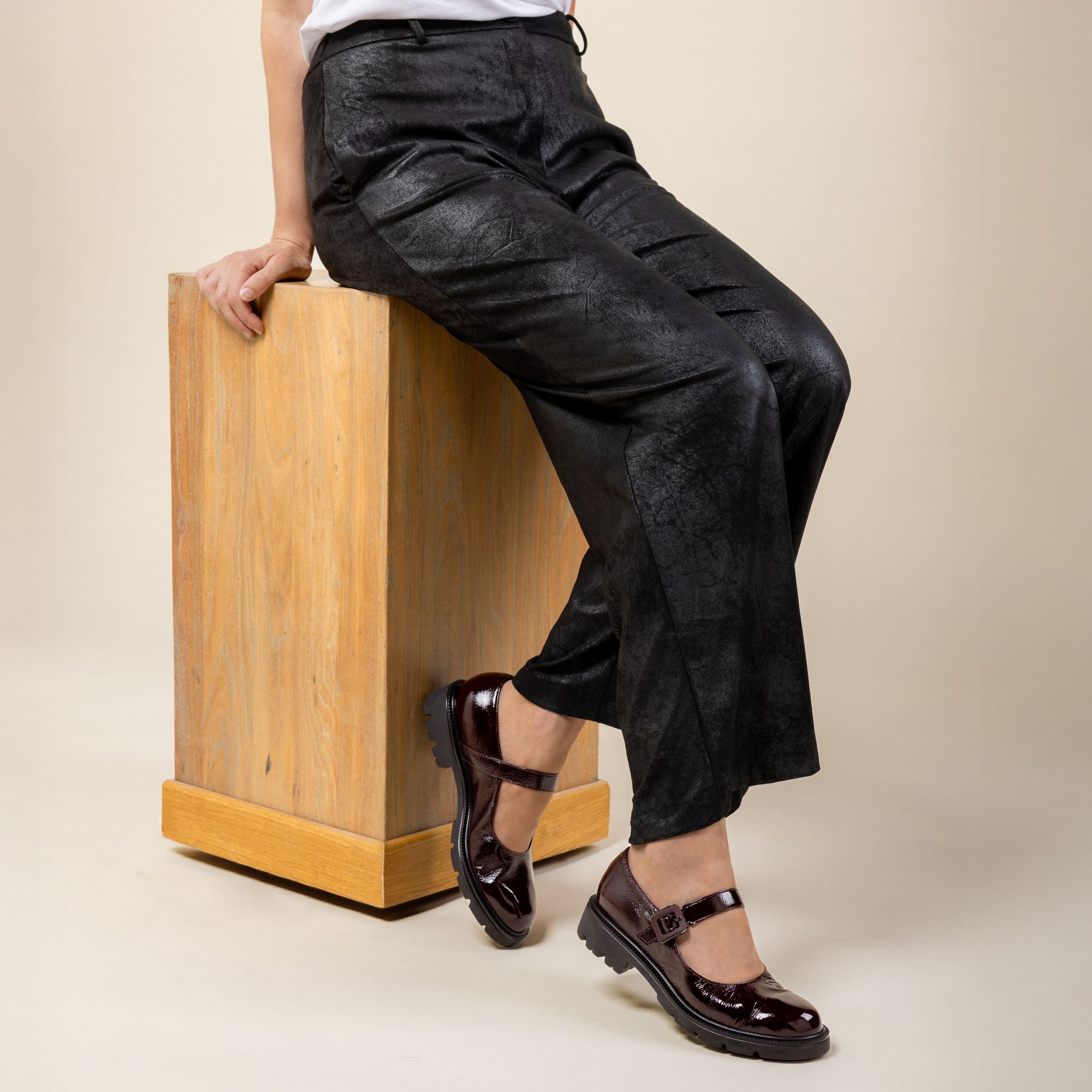 Soffice Sogno
Ballerine Mary Jane
in pelle punta tonda
e tacco 3,5 cm