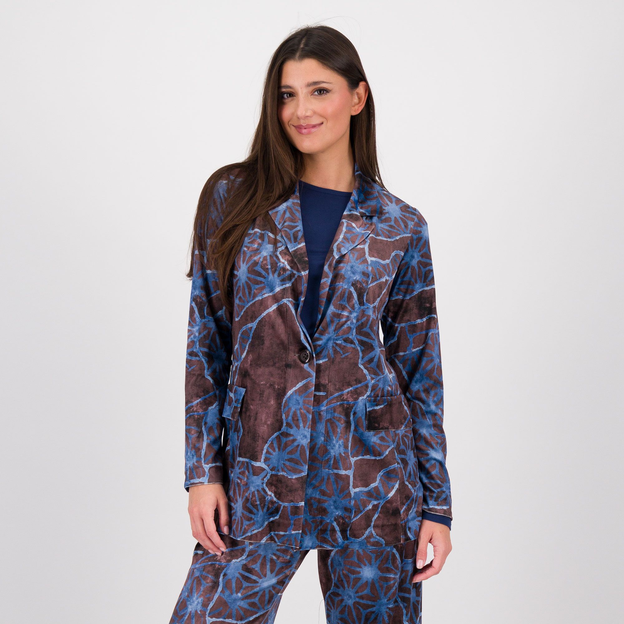 Bianca Della Torre
Blazer in velluto
a 1 bottone
con collo rever