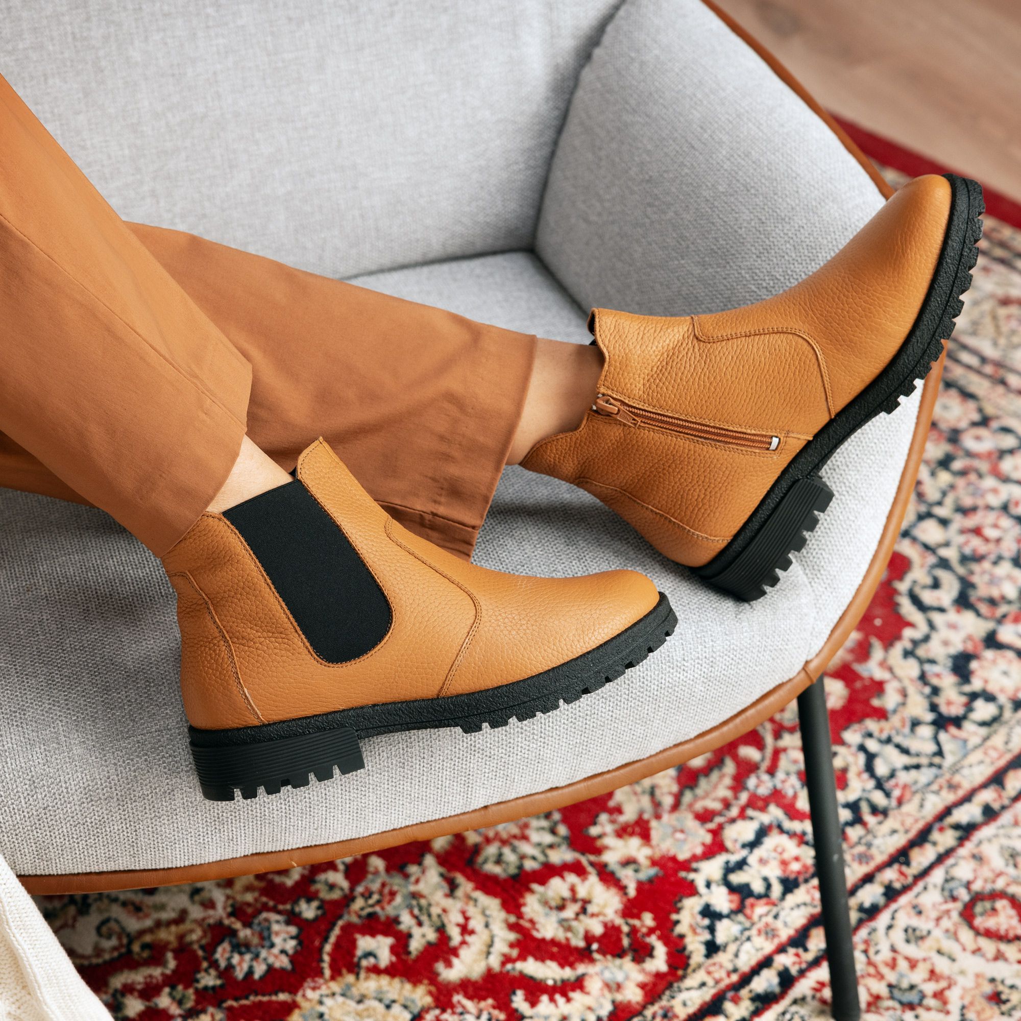 Vitaform
Stivaletti Chelsea
in pelle con
tacco 3,5 cm